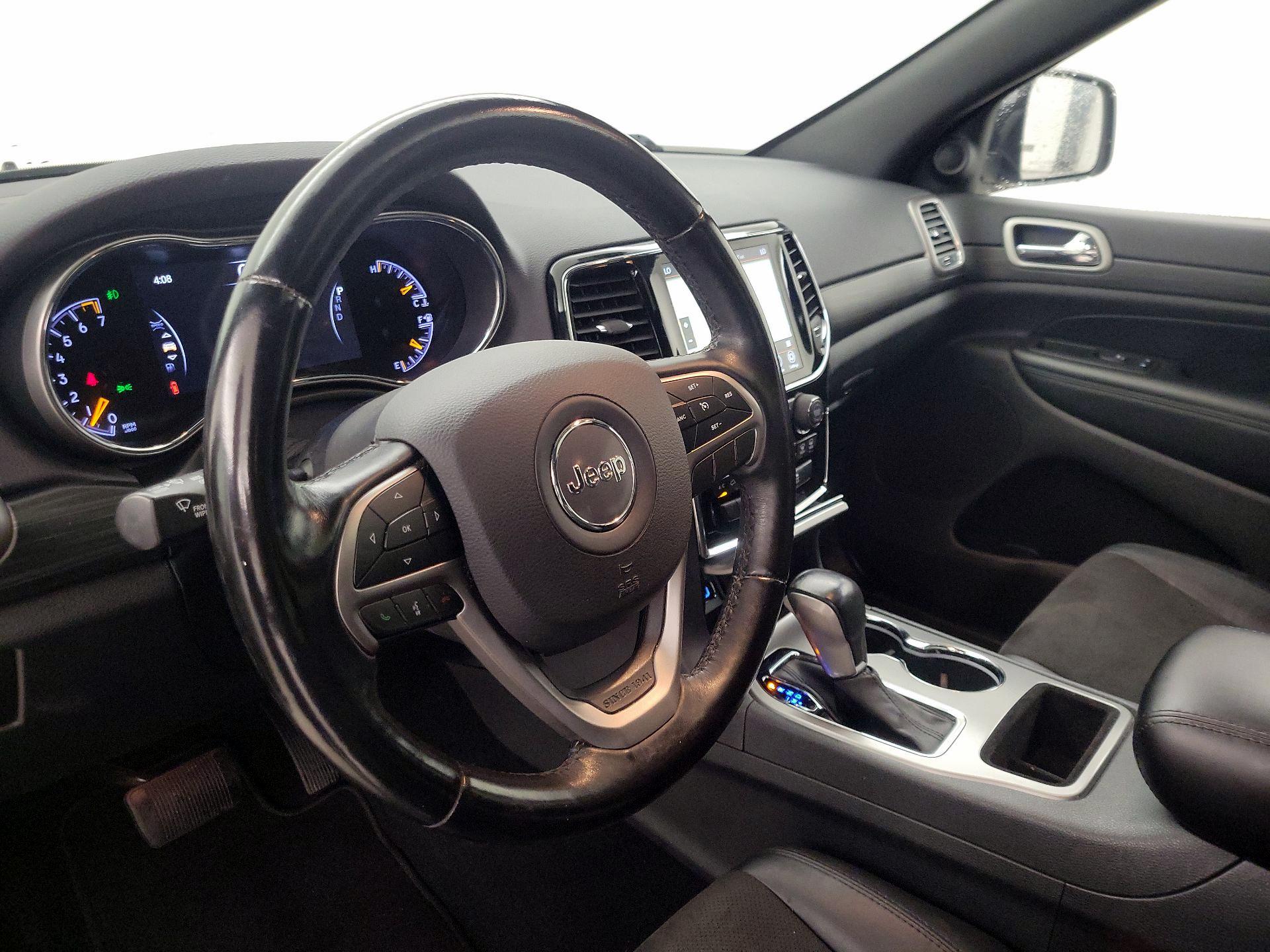Thumbnail: 2020 Jeep Grand Cherokee - 9