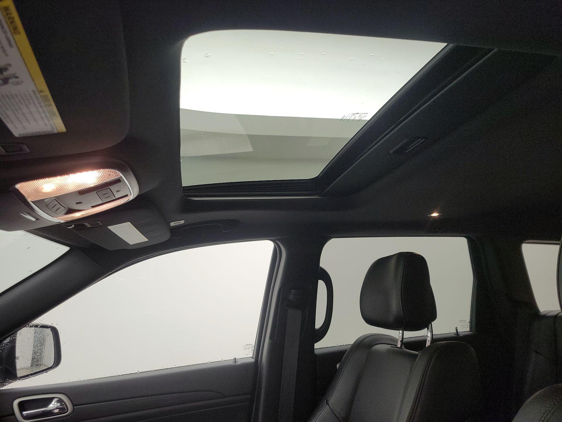 Thumbnail: 2020 Jeep Grand Cherokee - 20