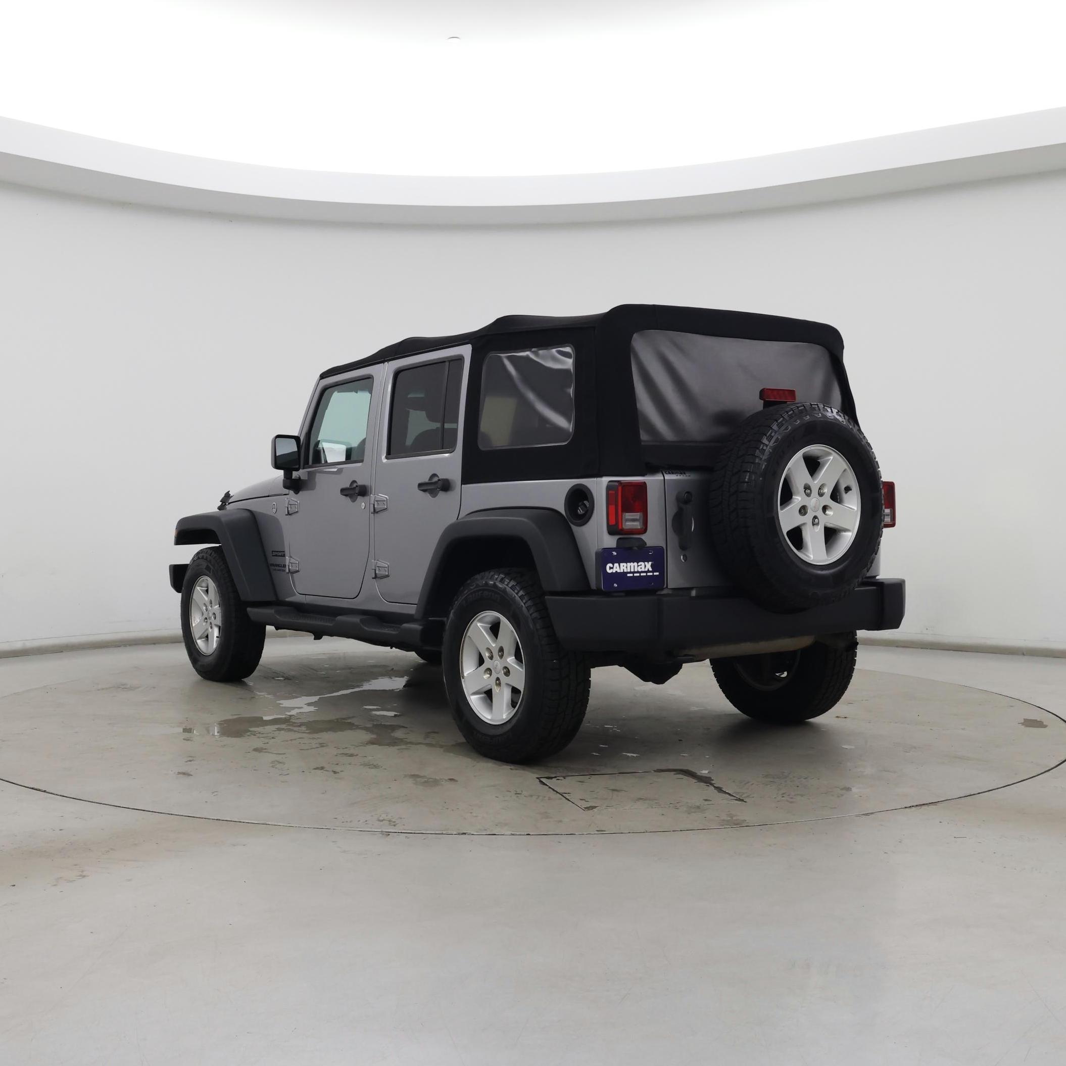 Thumbnail: 2017 Jeep Wrangler - 2