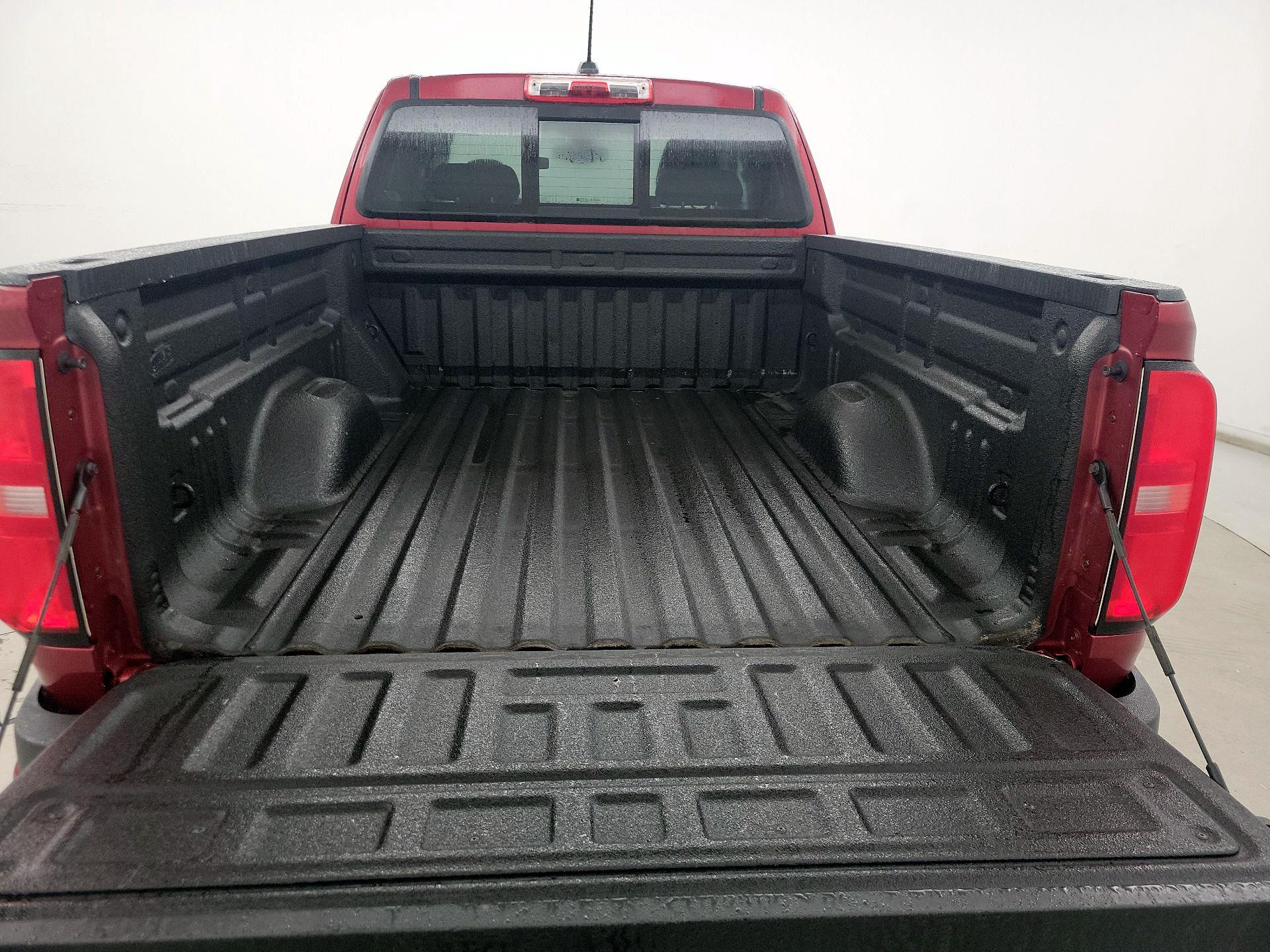 Thumbnail: 2018 Chevrolet Colorado - 20