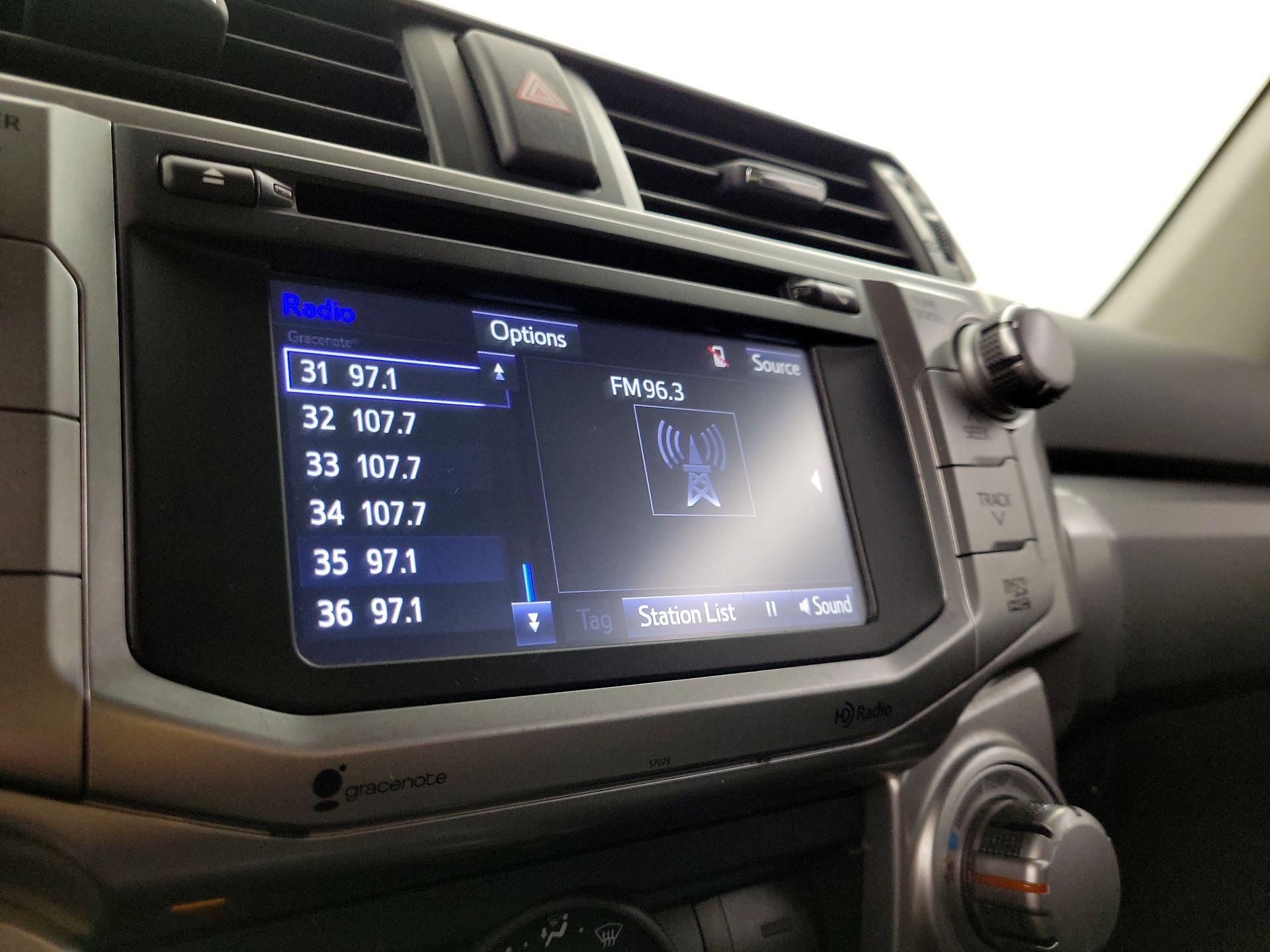Thumbnail: 2014 Toyota 4Runner - 16