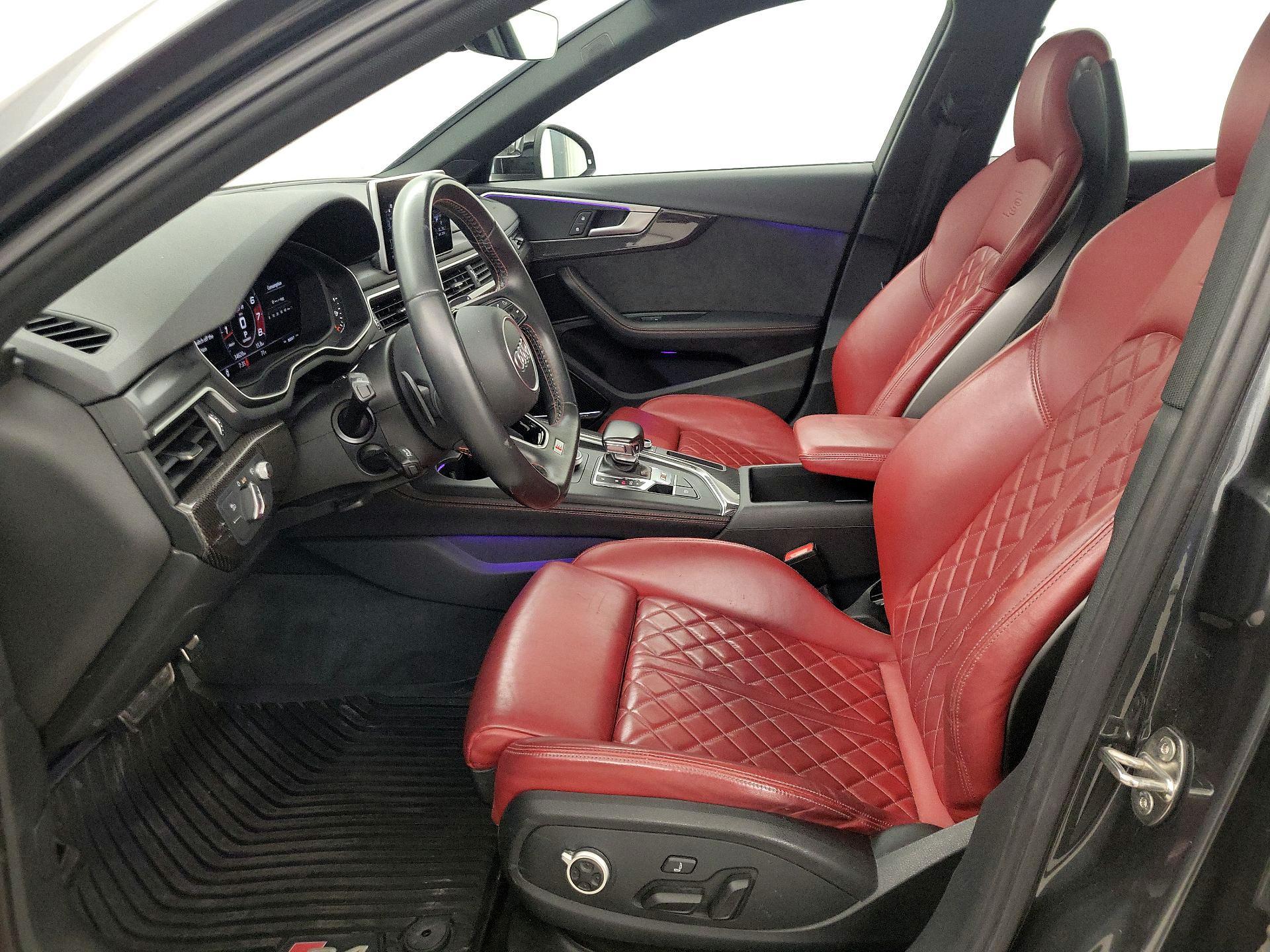 Thumbnail: 2019 Audi S4 - 11