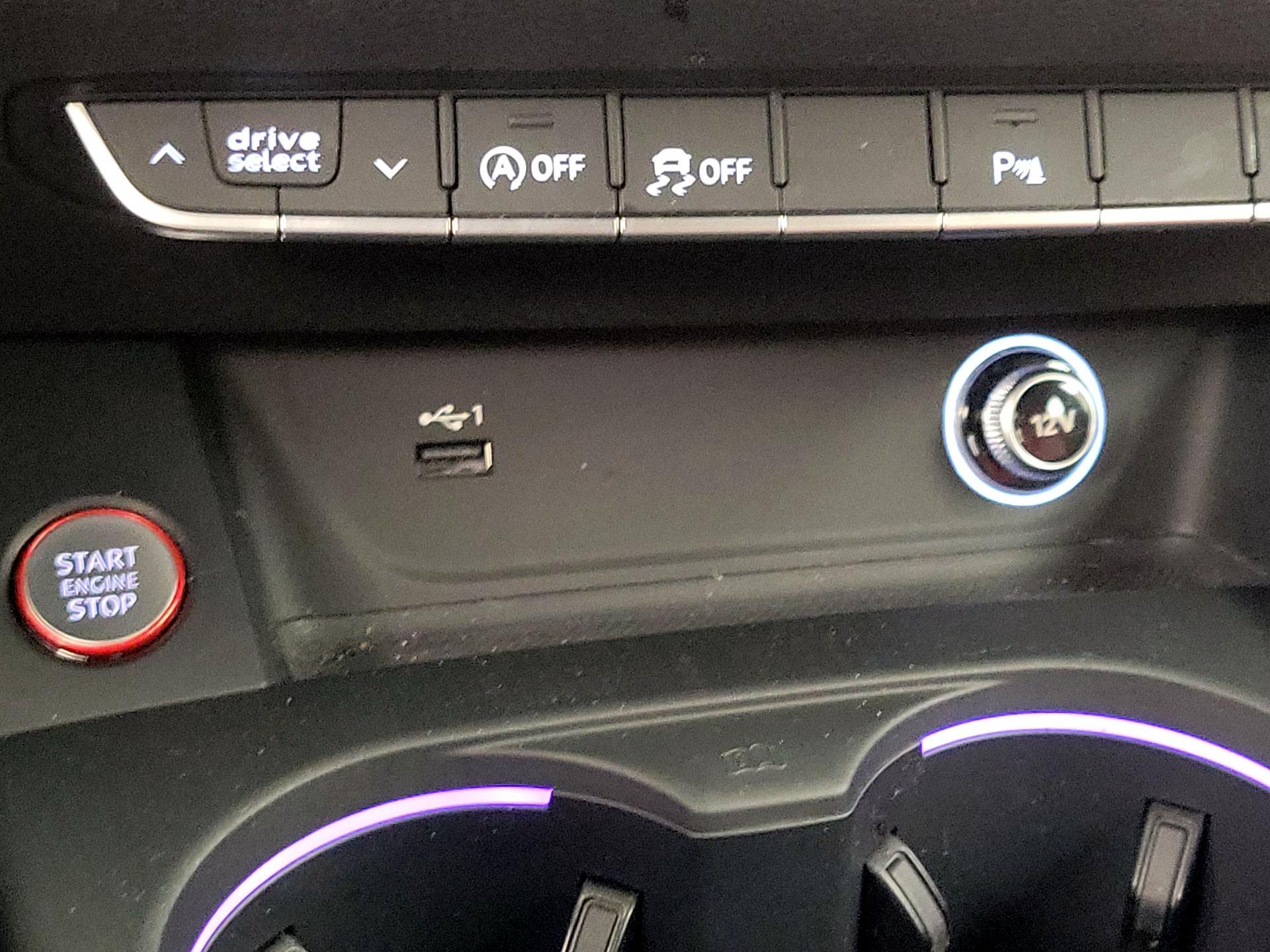 Thumbnail: 2019 Audi S4 - 19