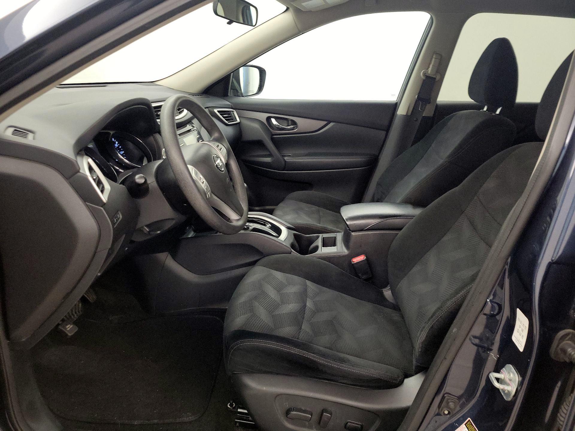 Thumbnail: 2016 Nissan Rogue - 11