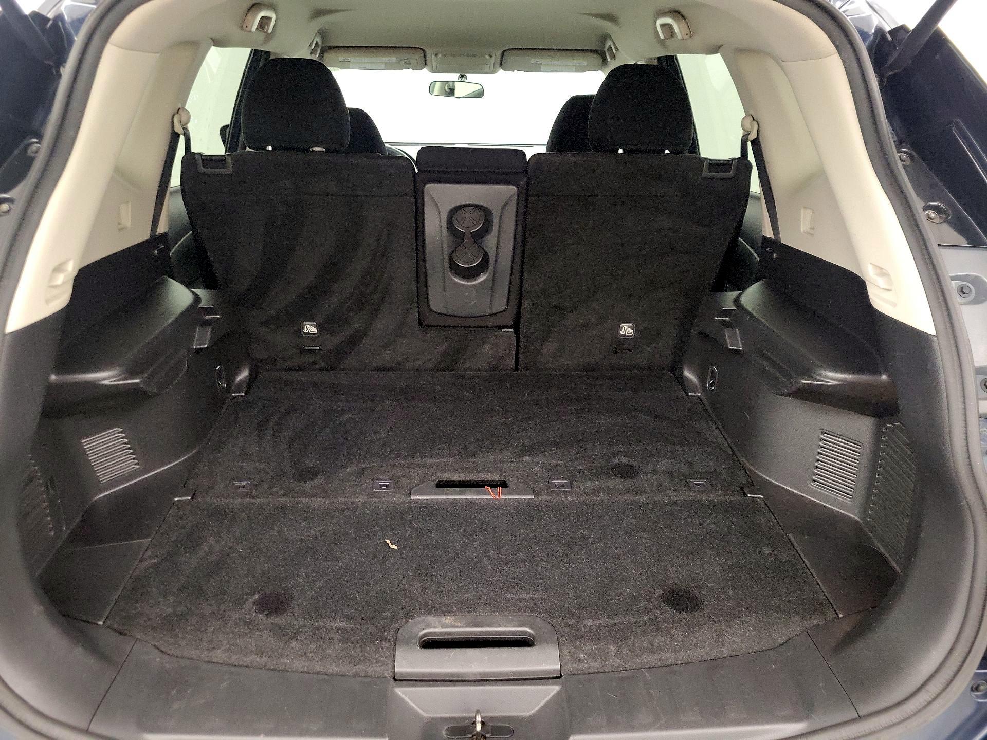 Thumbnail: 2016 Nissan Rogue - 20