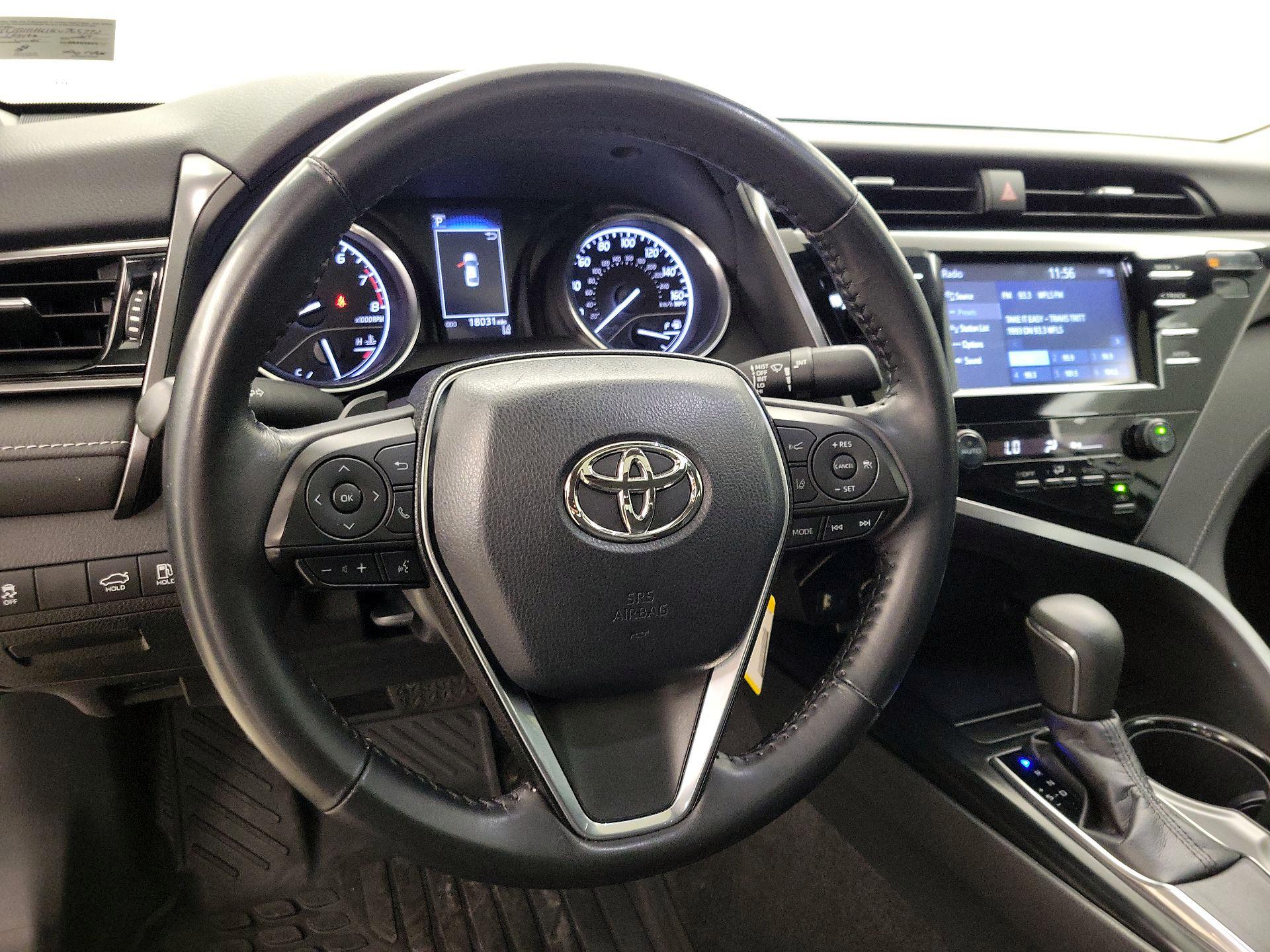 Thumbnail: 2019 Toyota Camry - 10