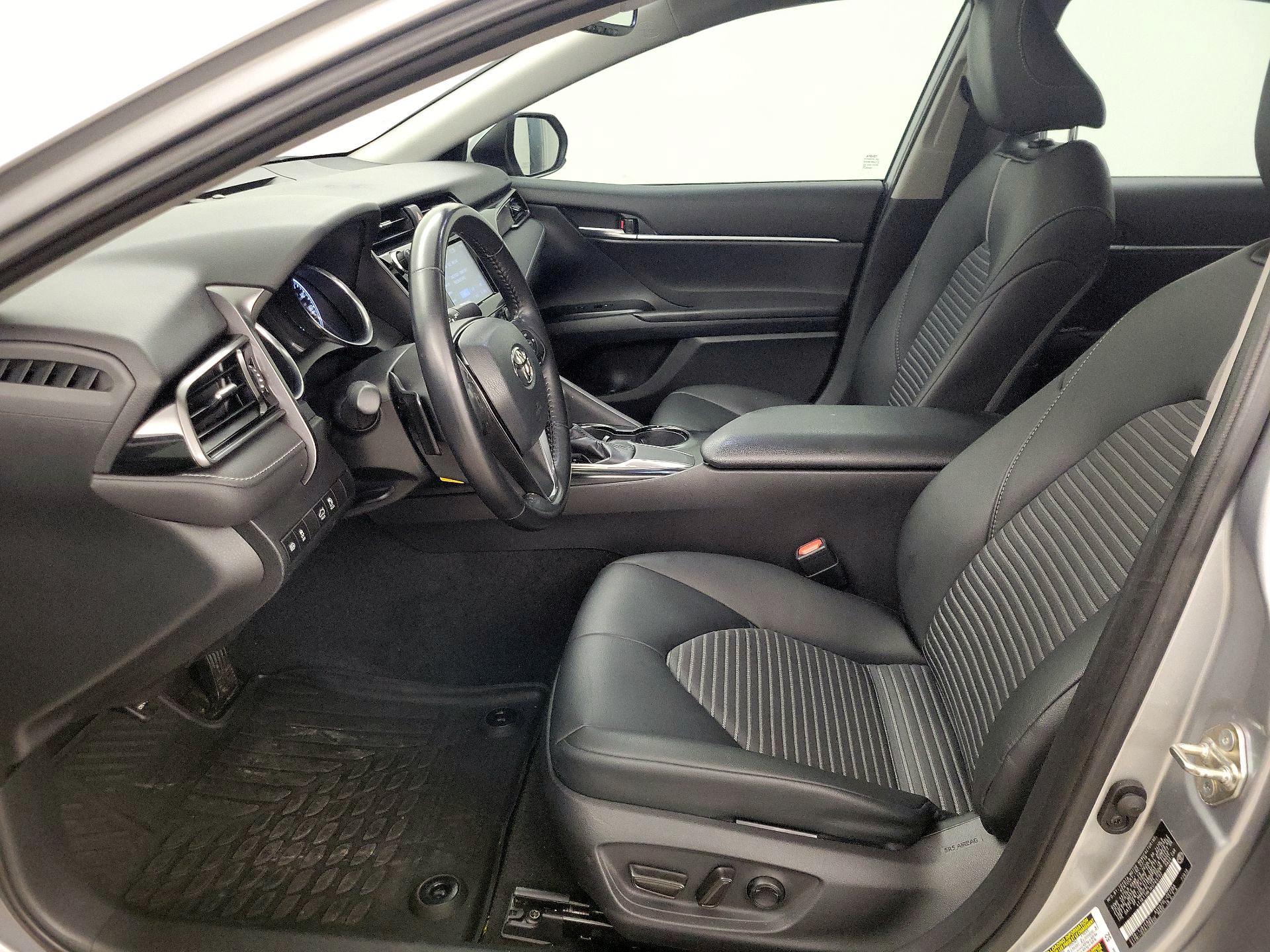 Thumbnail: 2019 Toyota Camry - 11