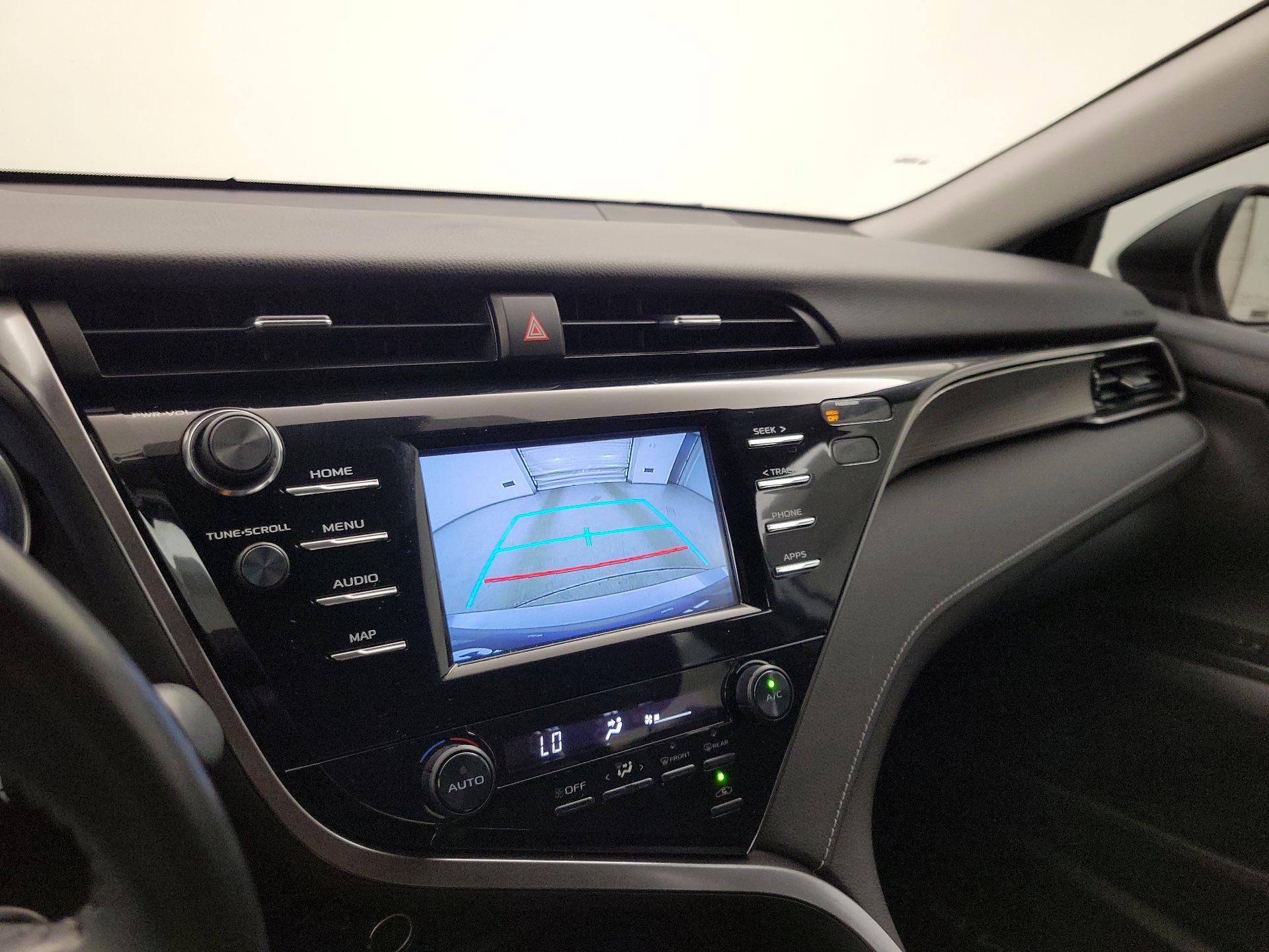 Thumbnail: 2019 Toyota Camry - 14
