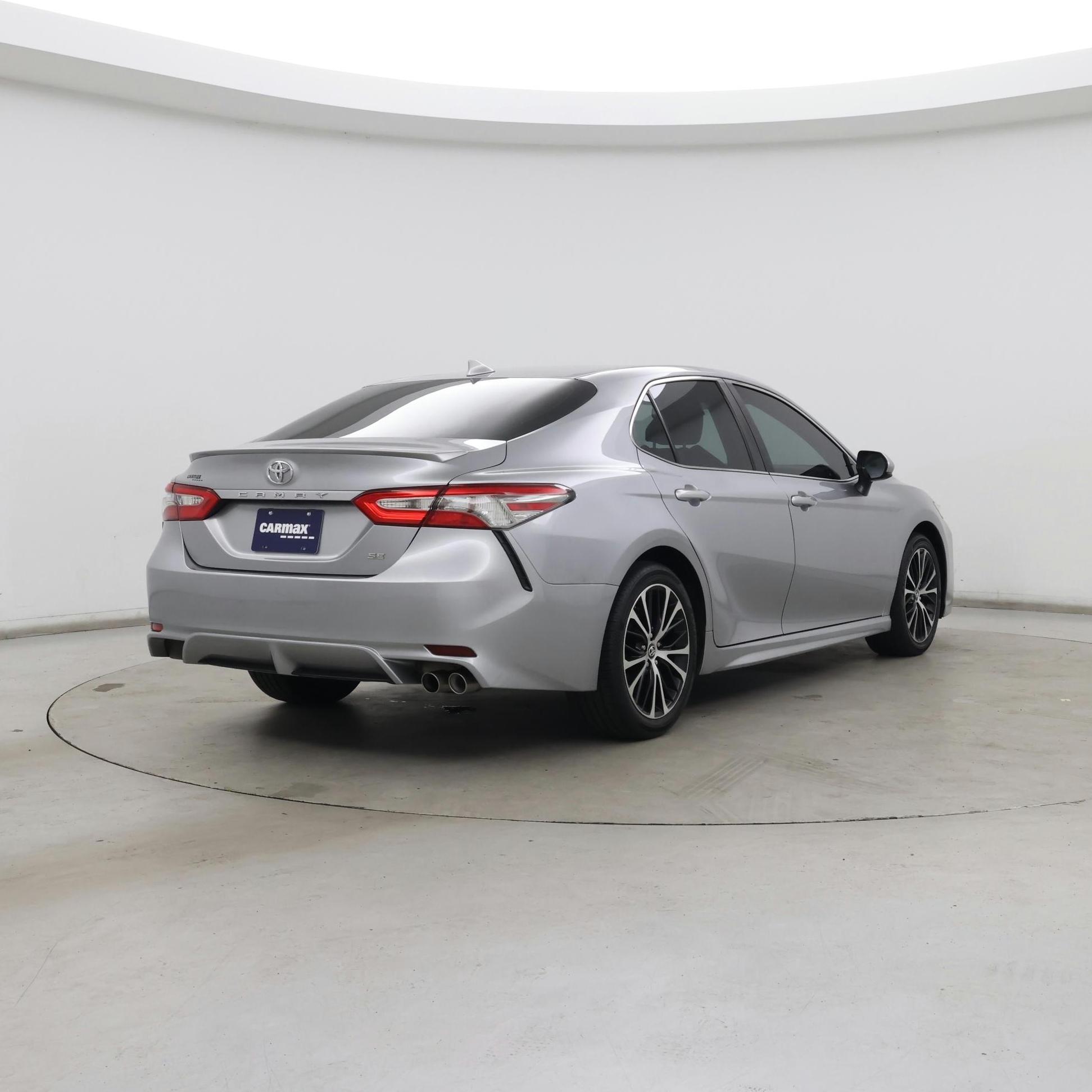 Thumbnail: 2019 Toyota Camry - 8