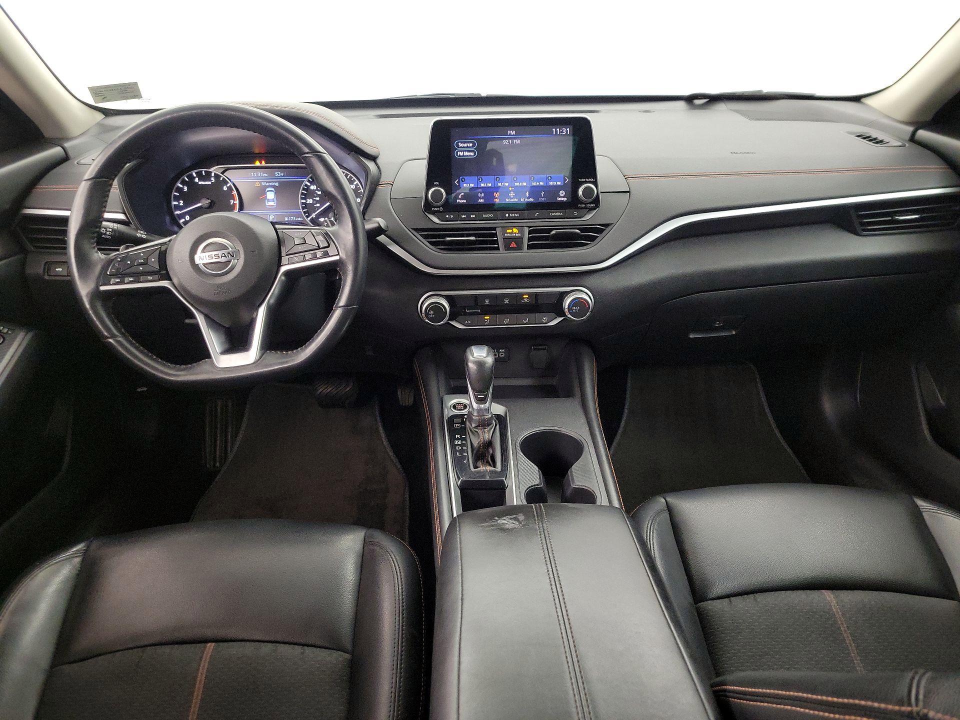 Thumbnail: 2019 Nissan Altima - 9