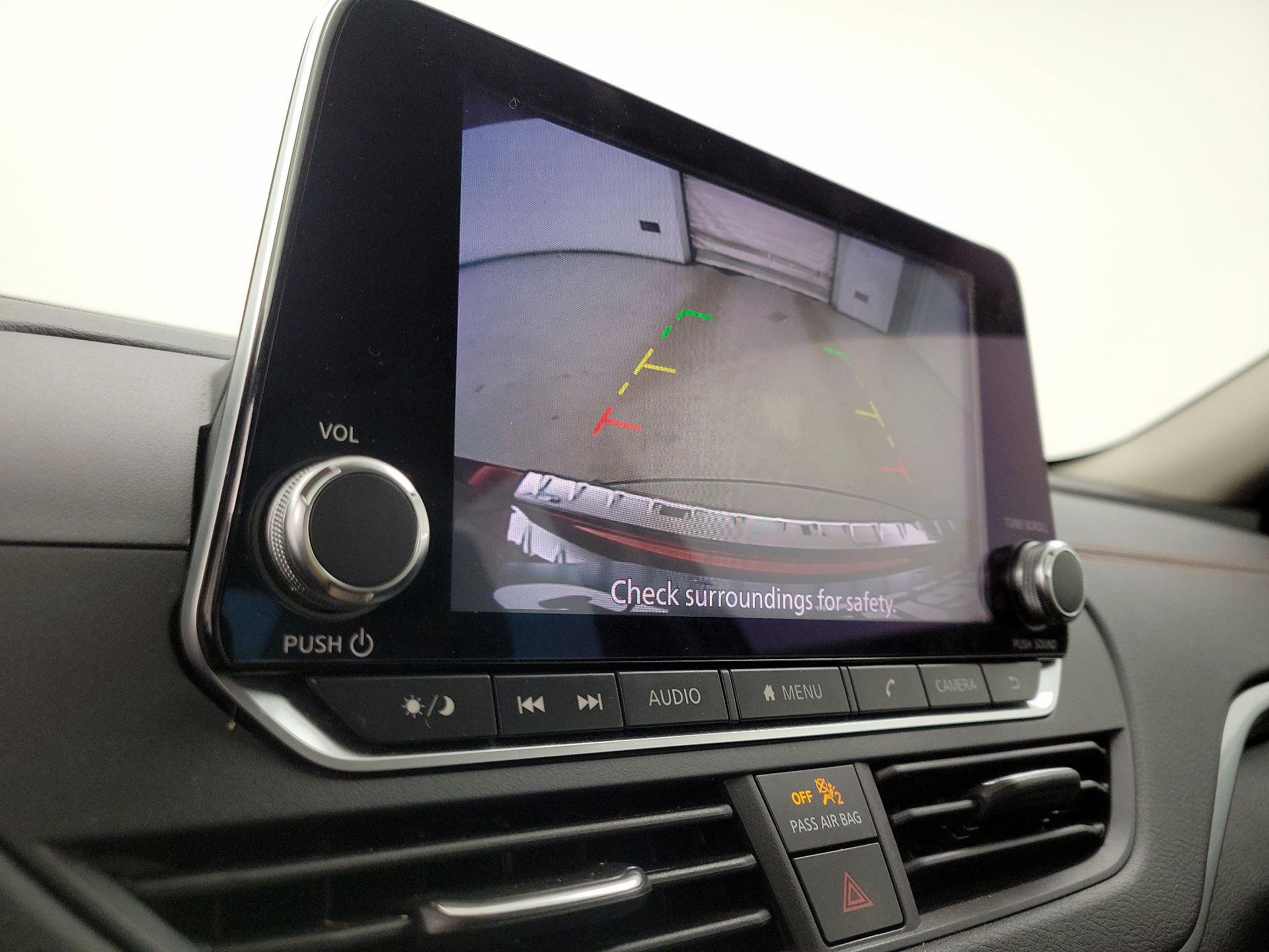 Thumbnail: 2019 Nissan Altima - 14