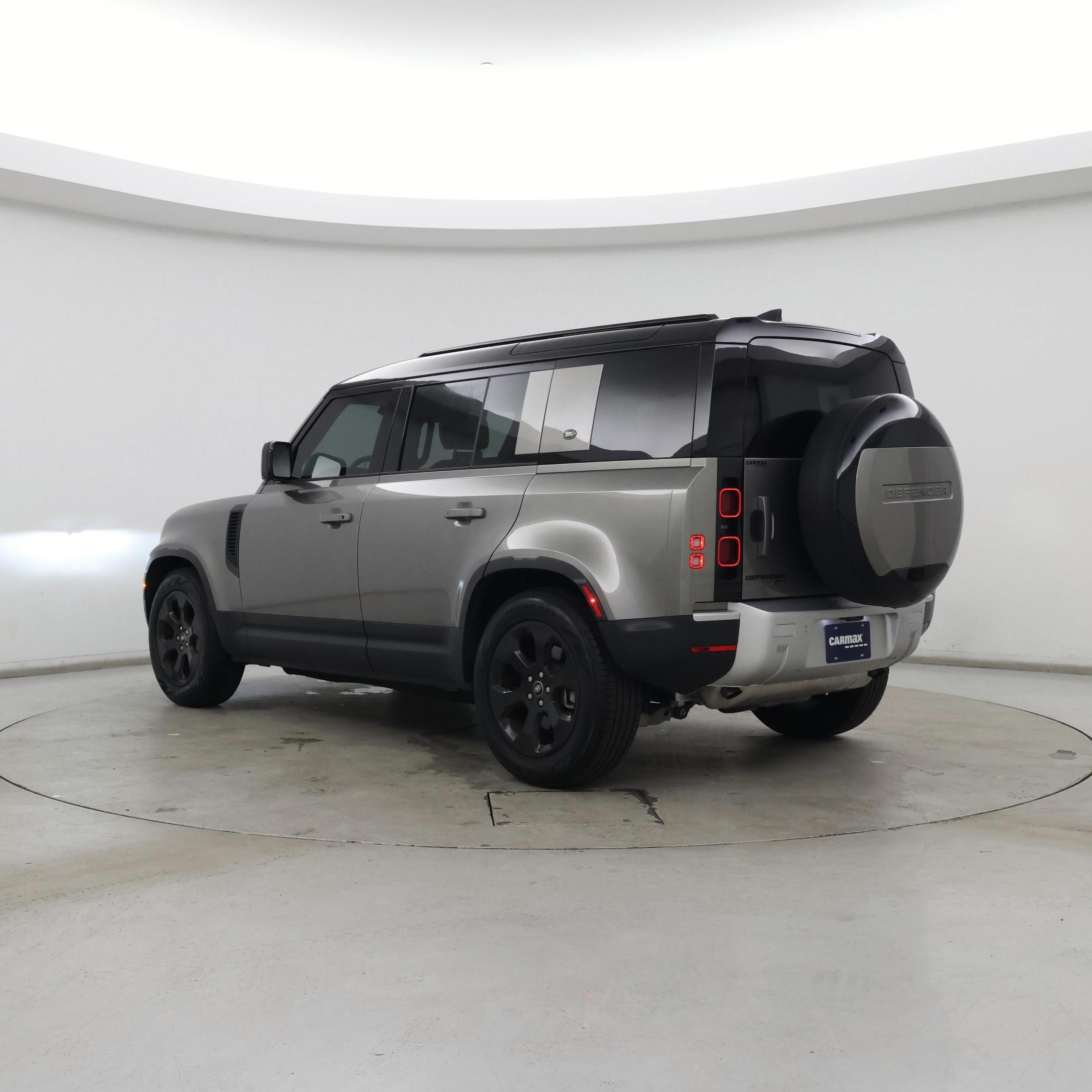 Thumbnail: 2023 Land Rover Defender - 2