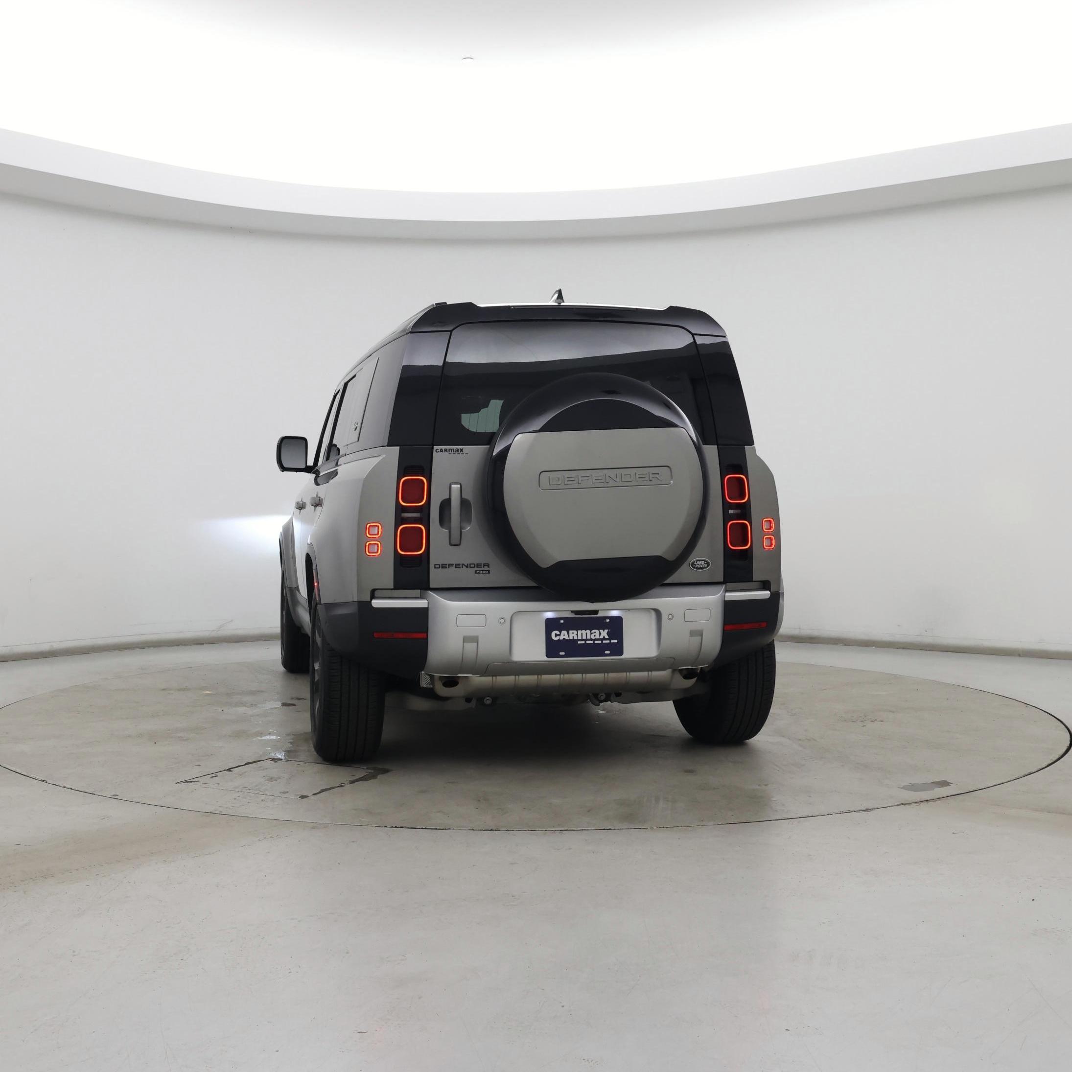 Thumbnail: 2023 Land Rover Defender - 6