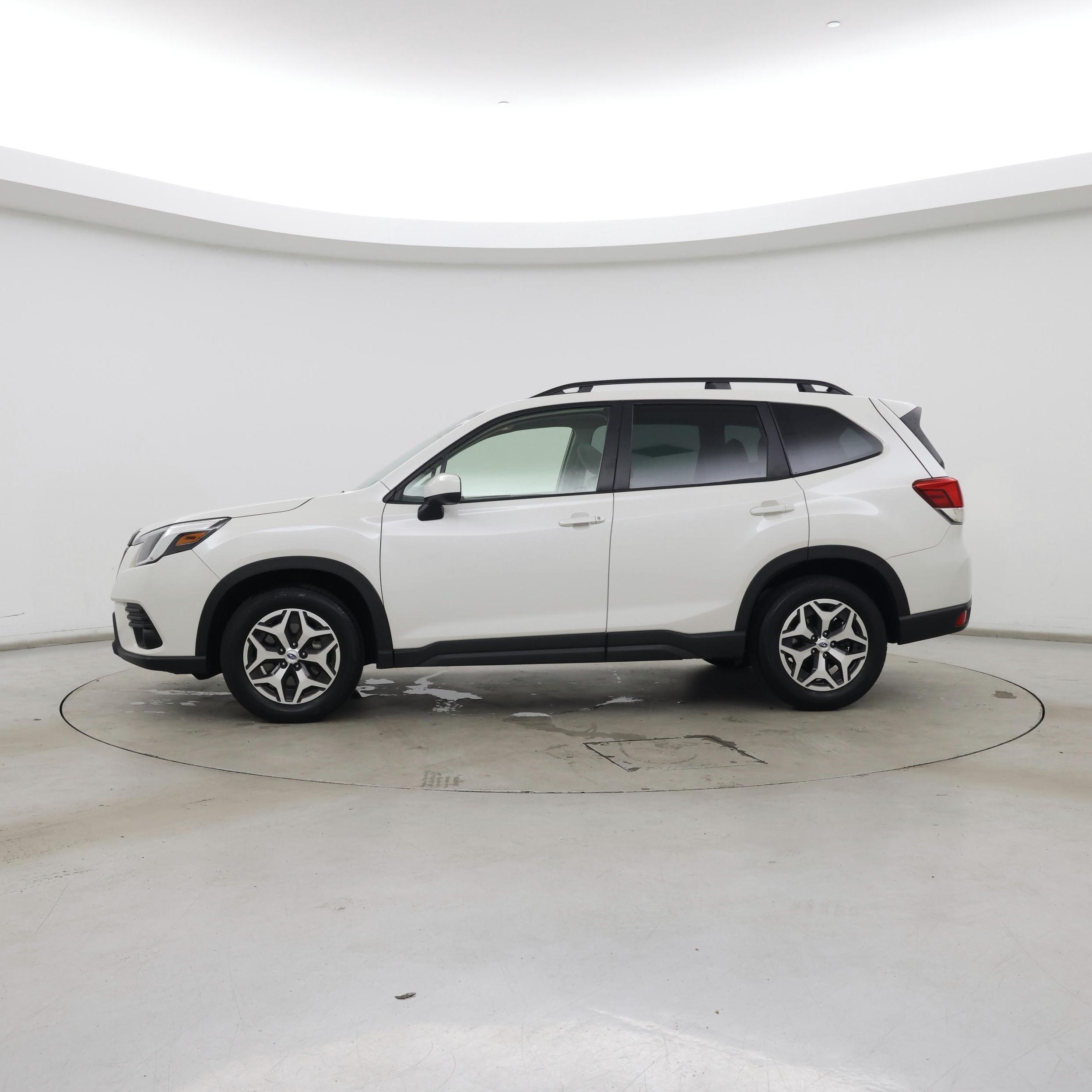 Thumbnail: 2023 Subaru Forester - 3