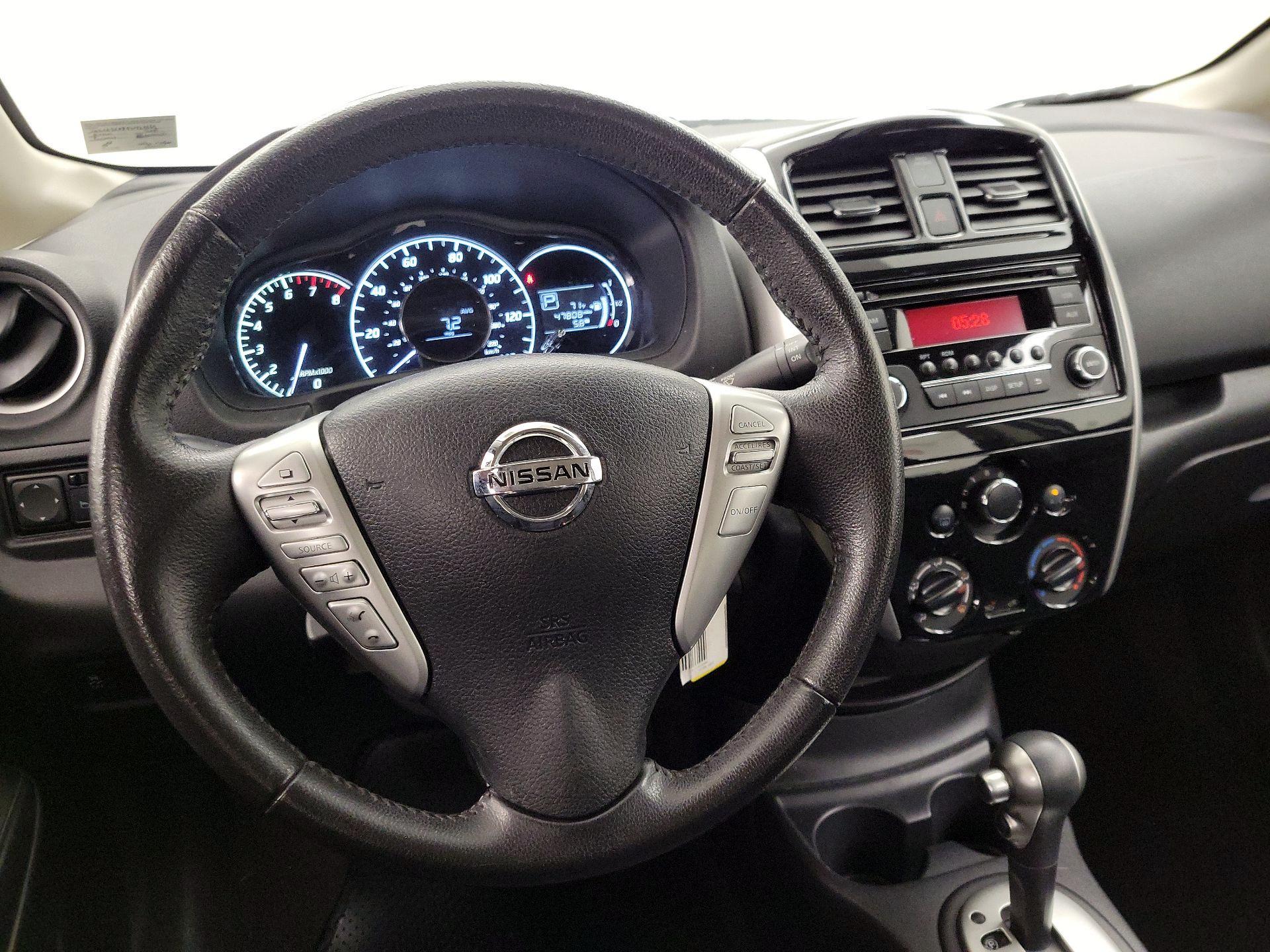 Thumbnail: 2015 Nissan Versa Note - 10