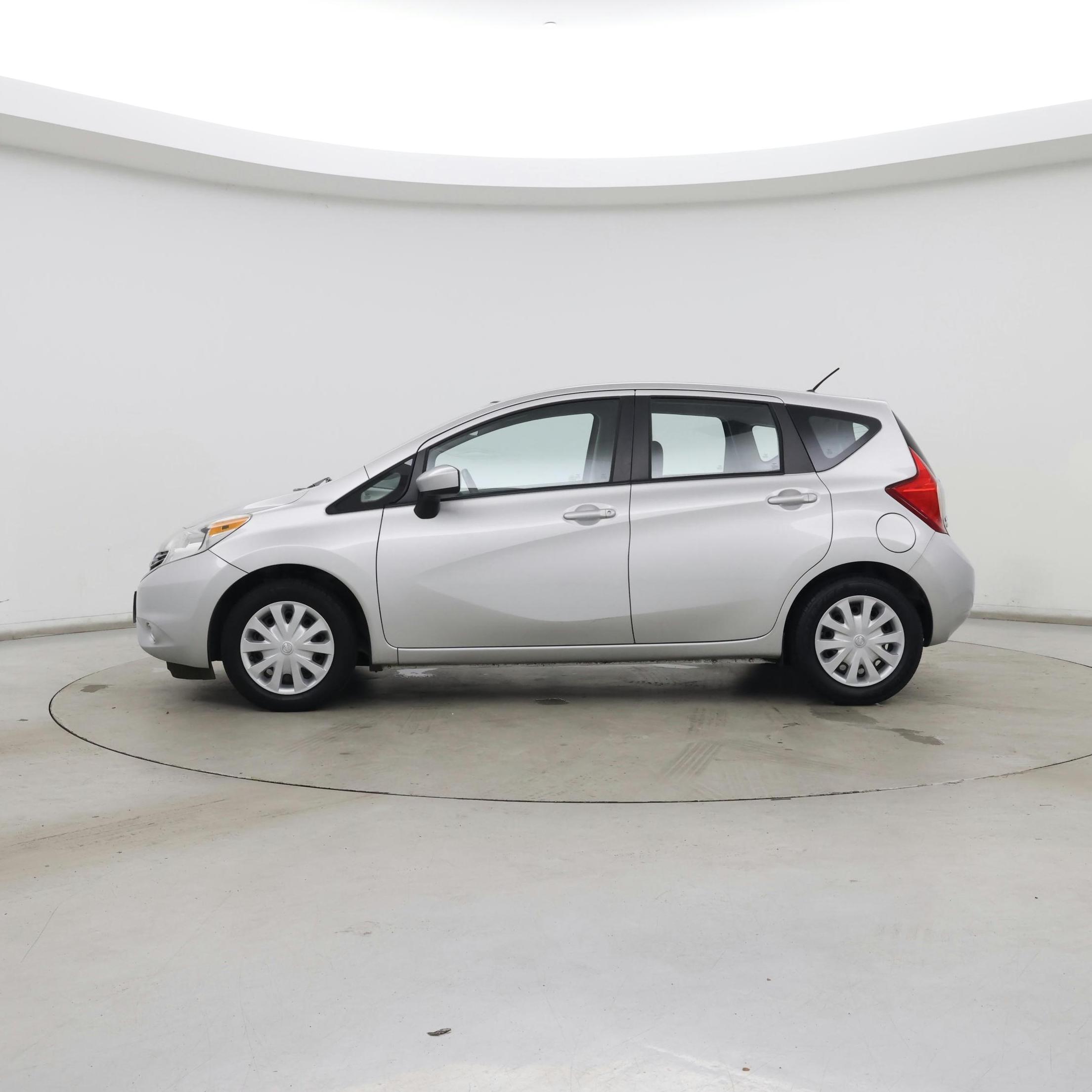Thumbnail: 2015 Nissan Versa Note - 3