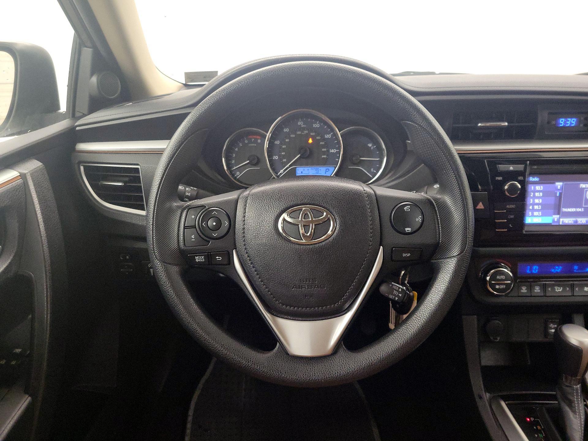Thumbnail: 2014 Toyota Corolla - 10
