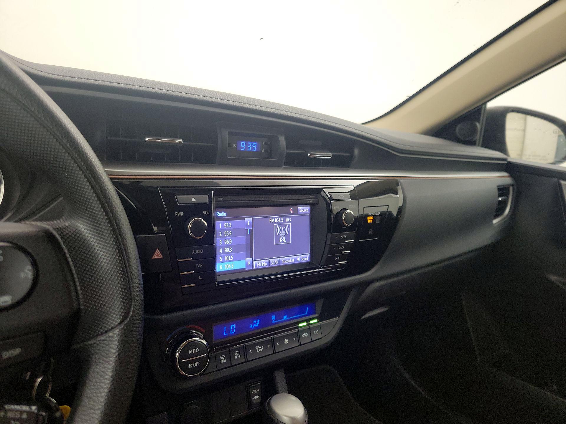 Thumbnail: 2014 Toyota Corolla - 15