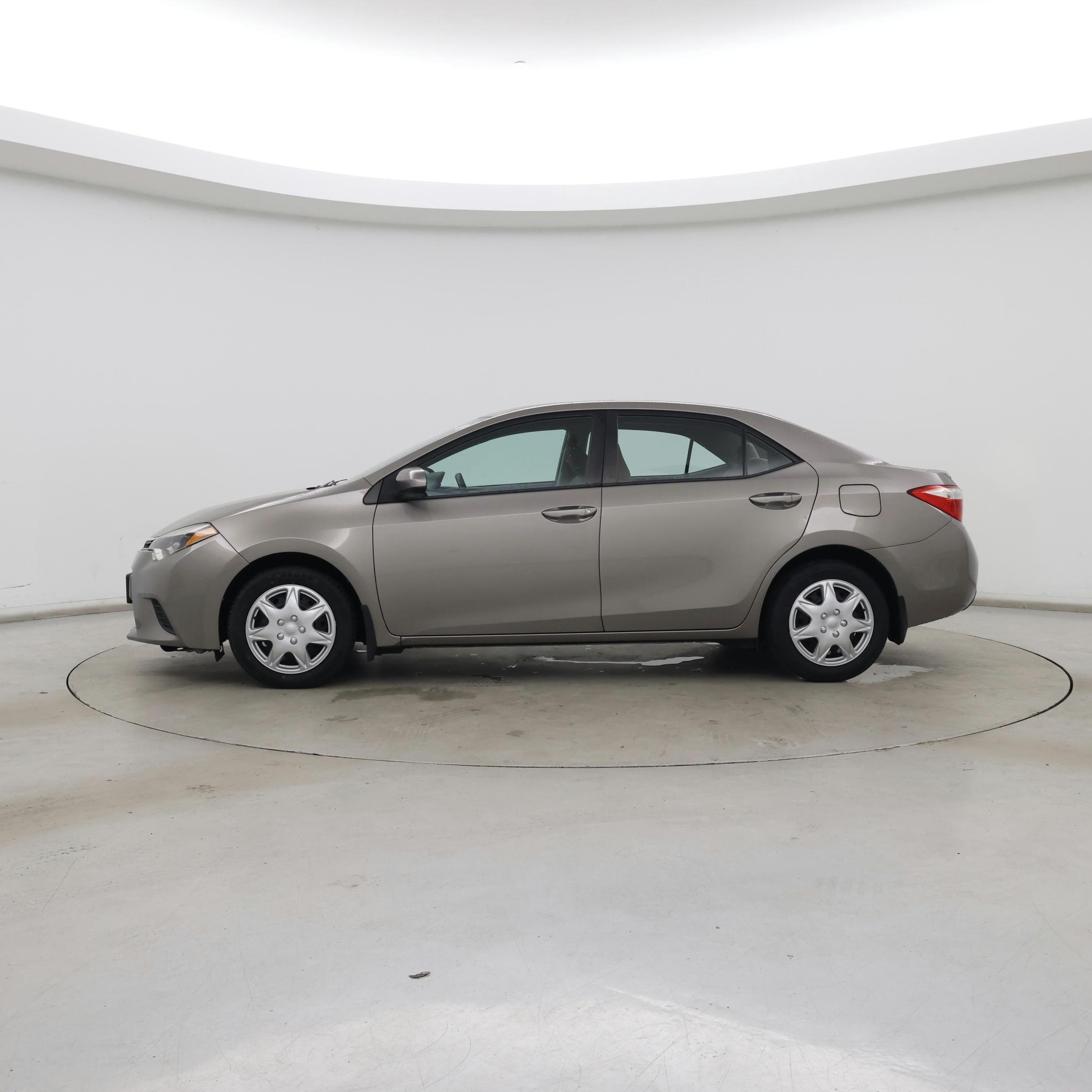 Thumbnail: 2014 Toyota Corolla - 3