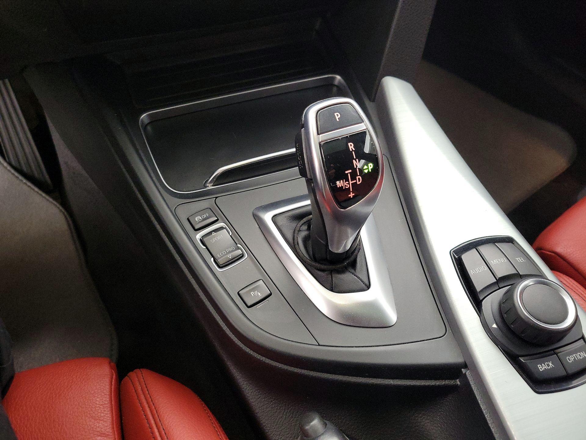 Thumbnail: 2017 BMW 3 Series - 17