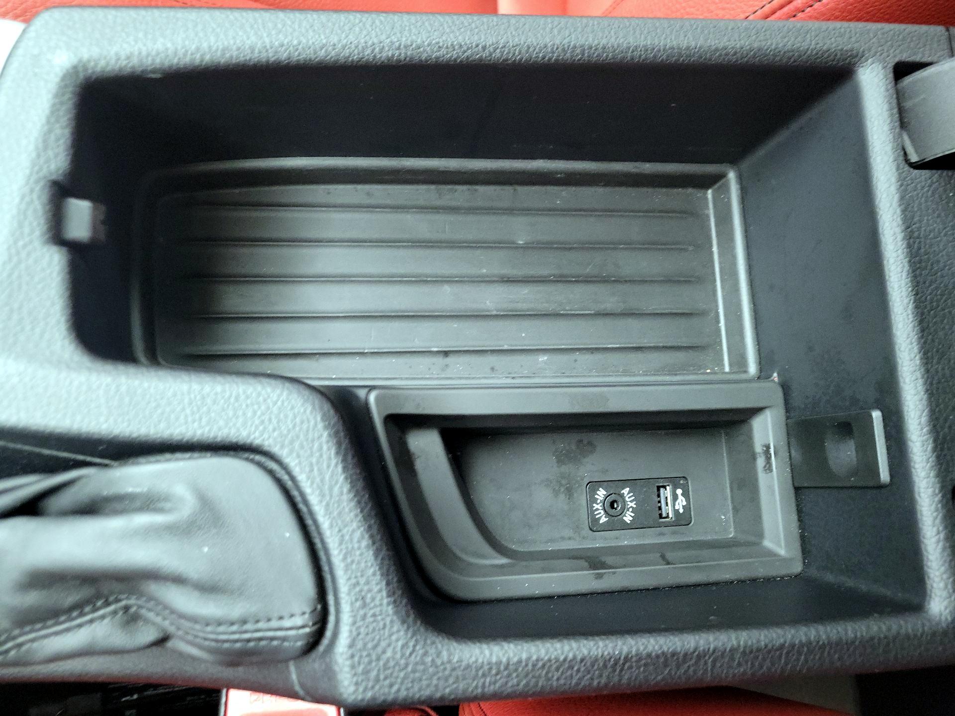 Thumbnail: 2017 BMW 3 Series - 18