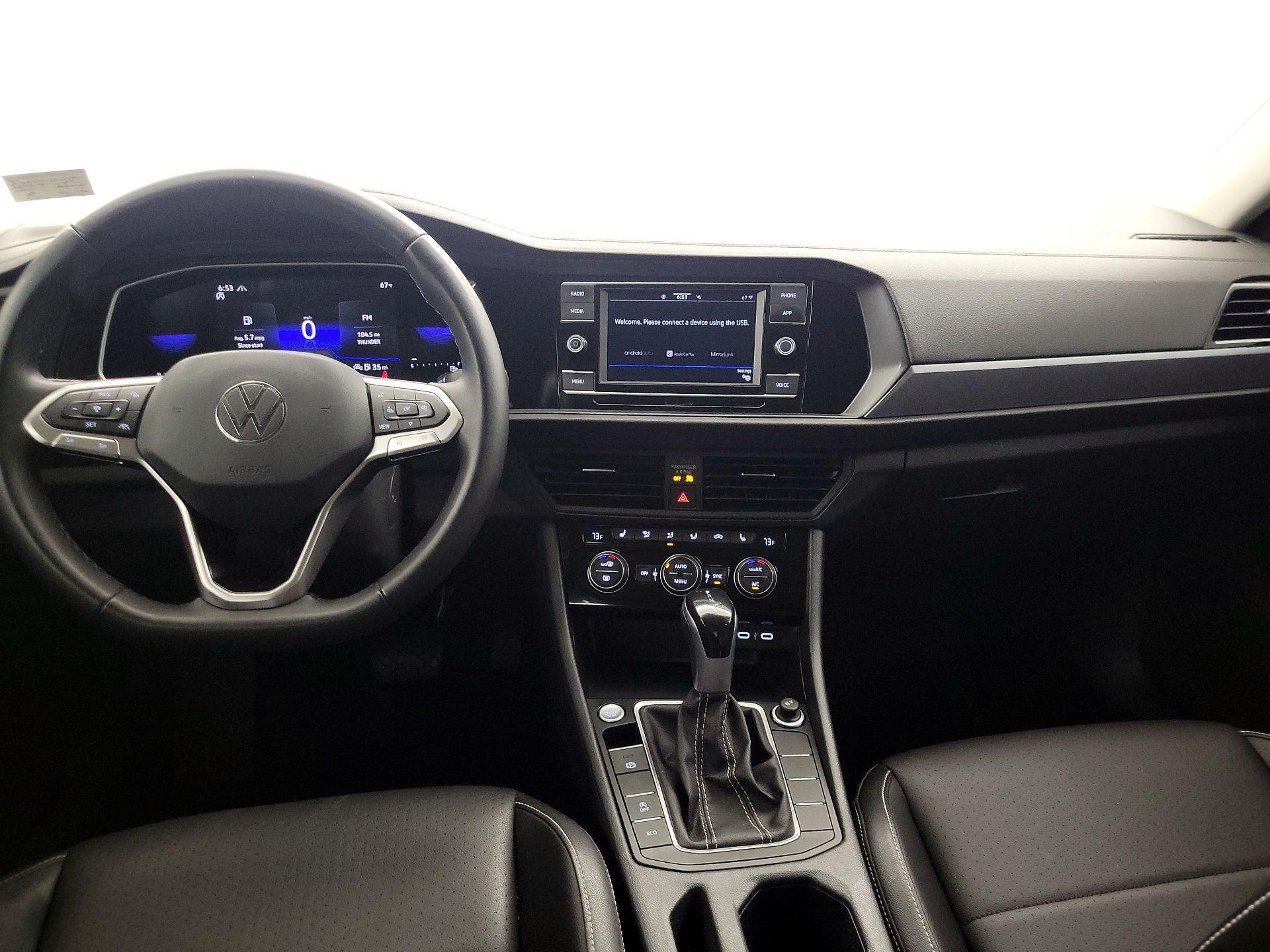 Thumbnail: 2023 Volkswagen Jetta - 9