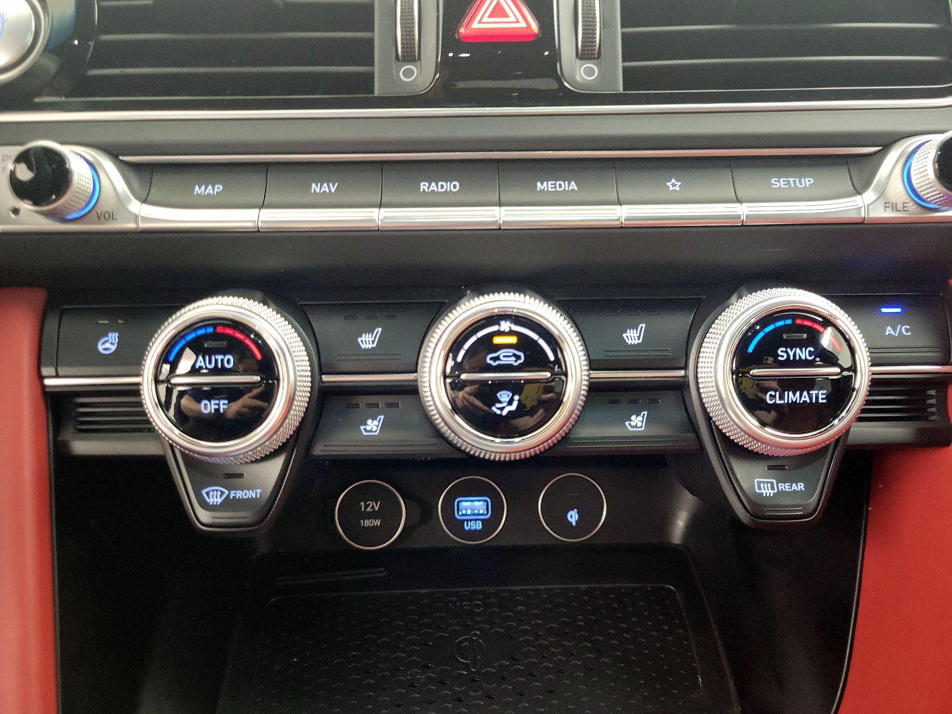 Thumbnail: 2023 Genesis G70 - 17