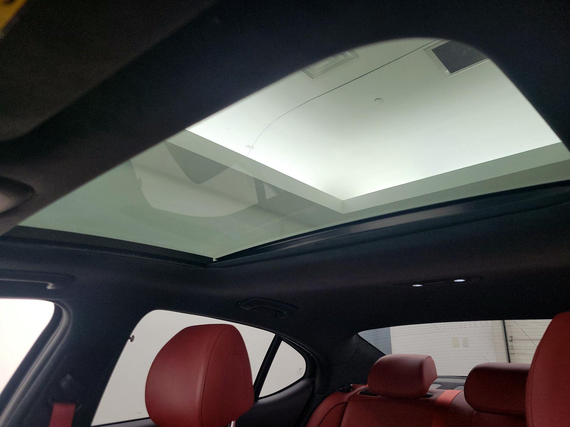 Thumbnail: 2023 Genesis G70 - 20