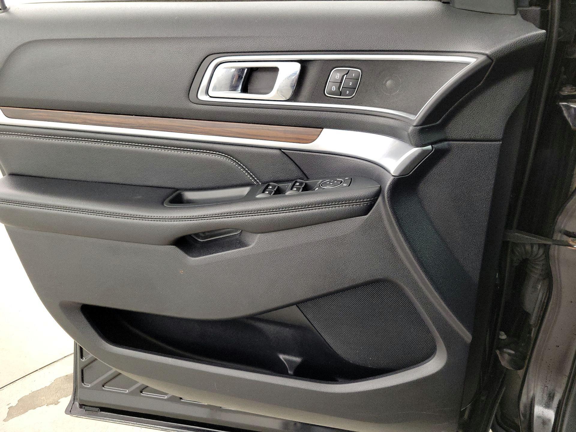 Thumbnail: 2019 Ford Explorer - 12