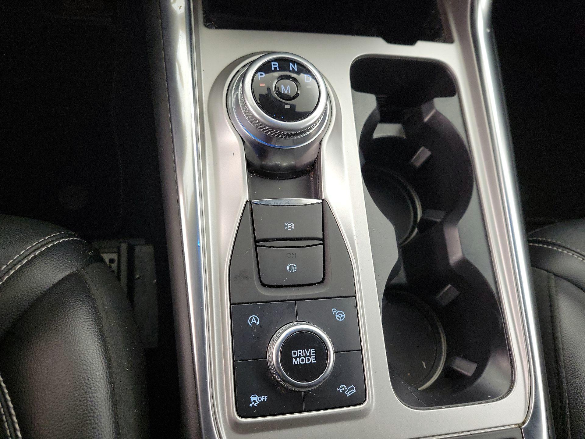 Thumbnail: 2020 Ford Explorer - 18