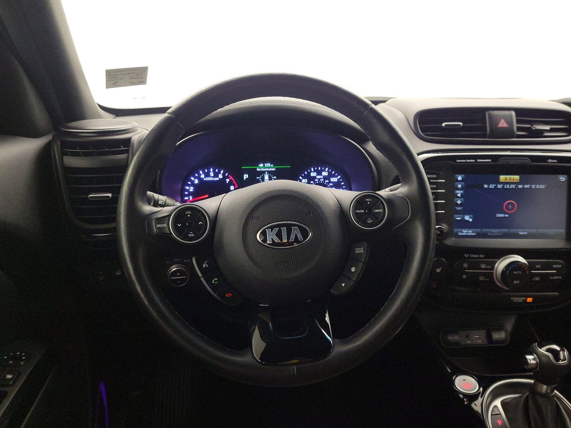 Thumbnail: 2017 Kia Soul - 10