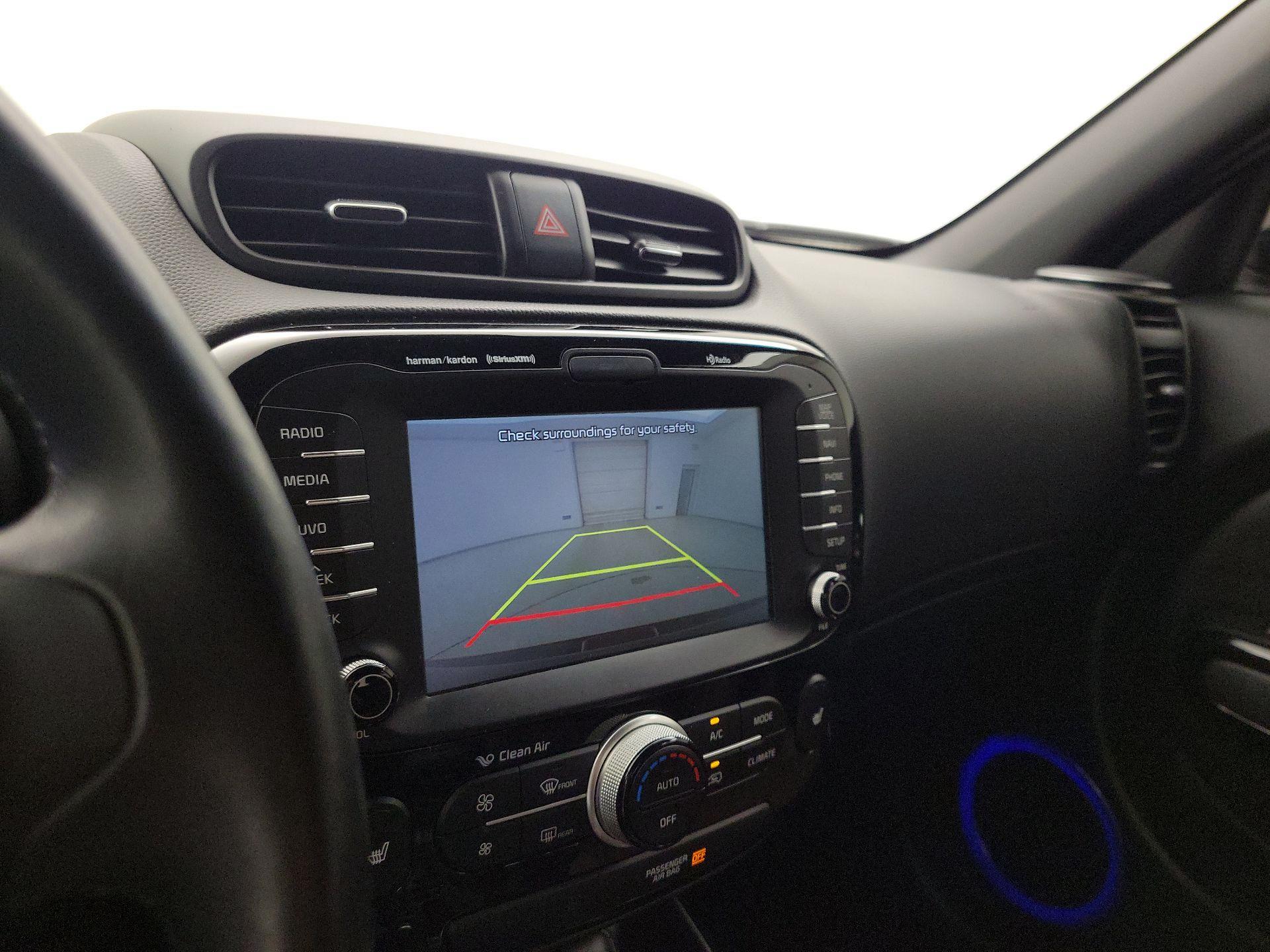 Thumbnail: 2017 Kia Soul - 15