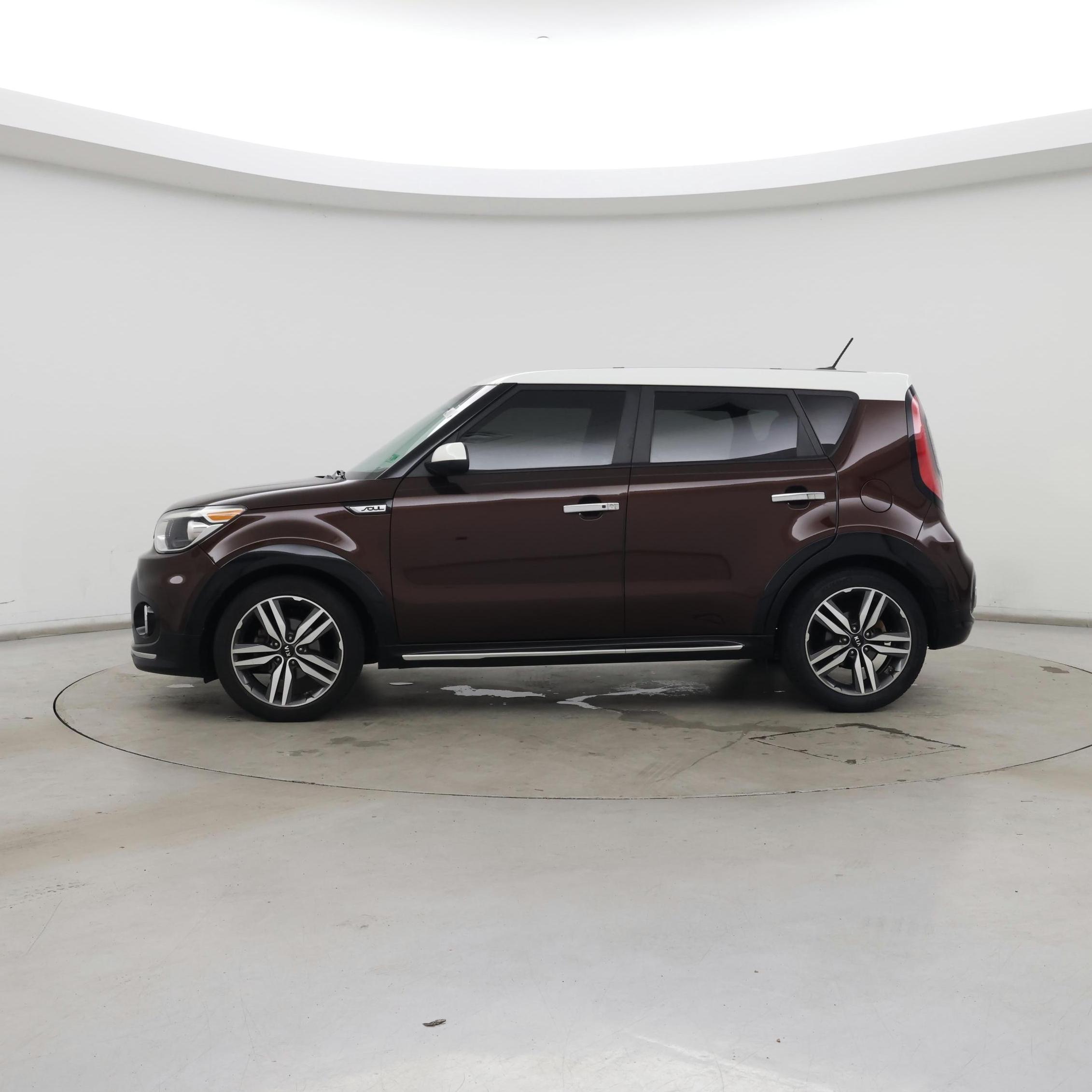 Thumbnail: 2017 Kia Soul - 3