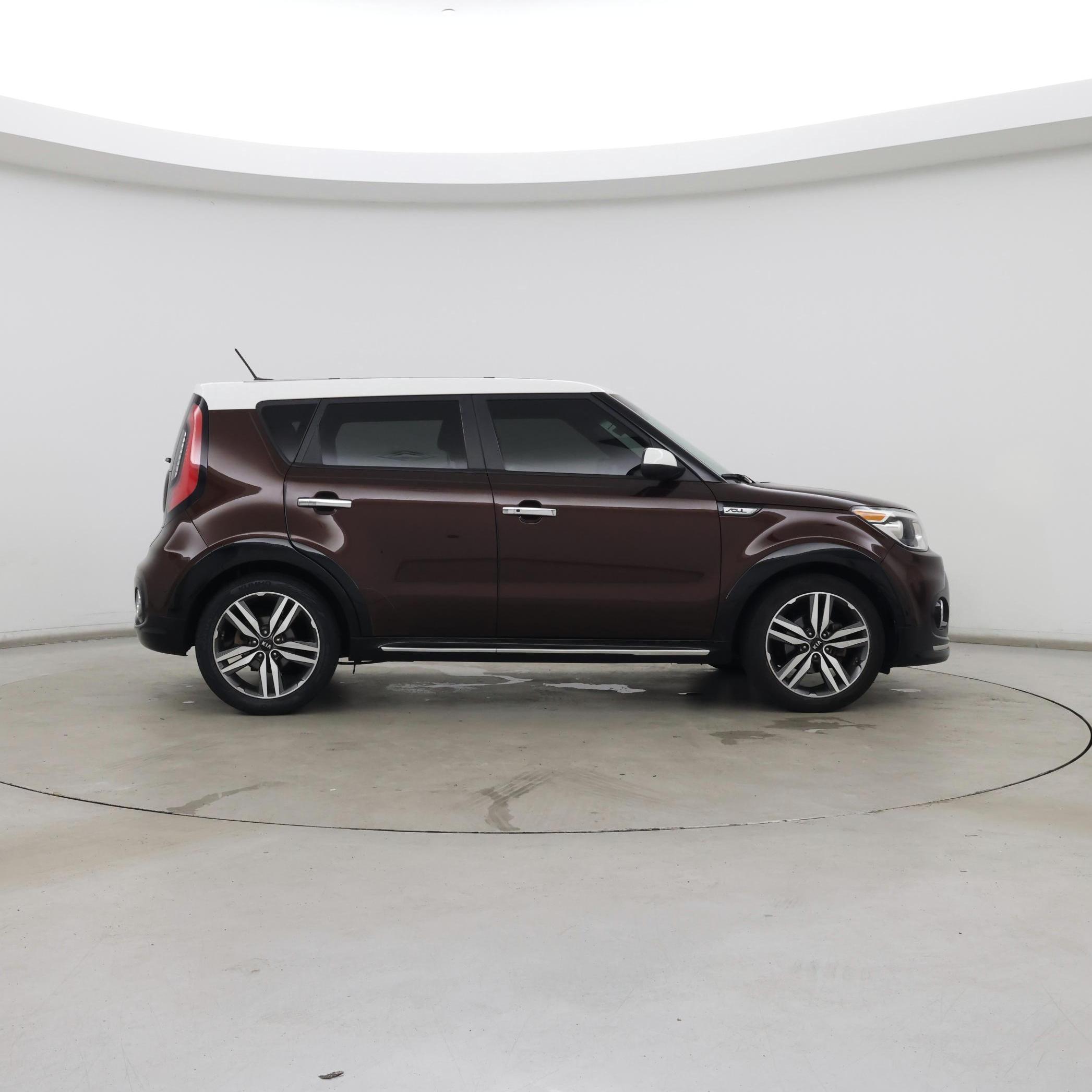Thumbnail: 2017 Kia Soul - 7