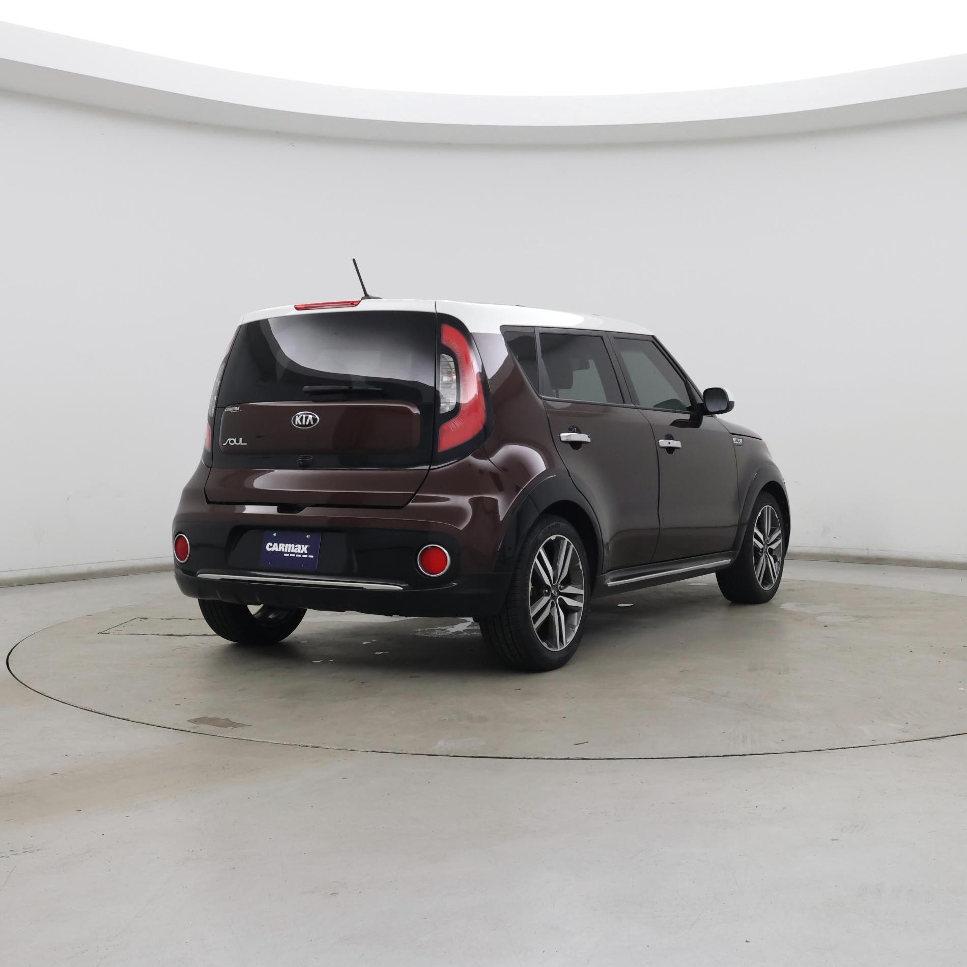 Thumbnail: 2017 Kia Soul - 8