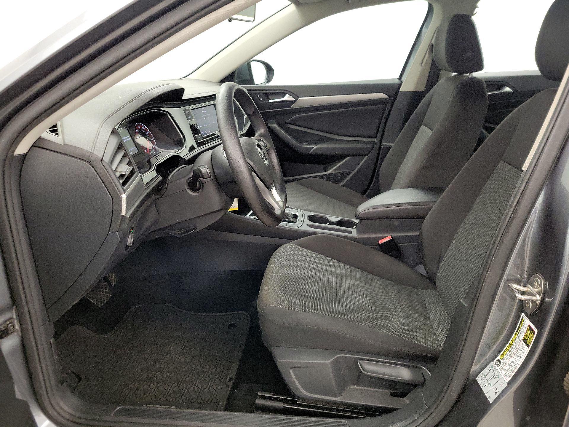 Thumbnail: 2019 Volkswagen Jetta - 11