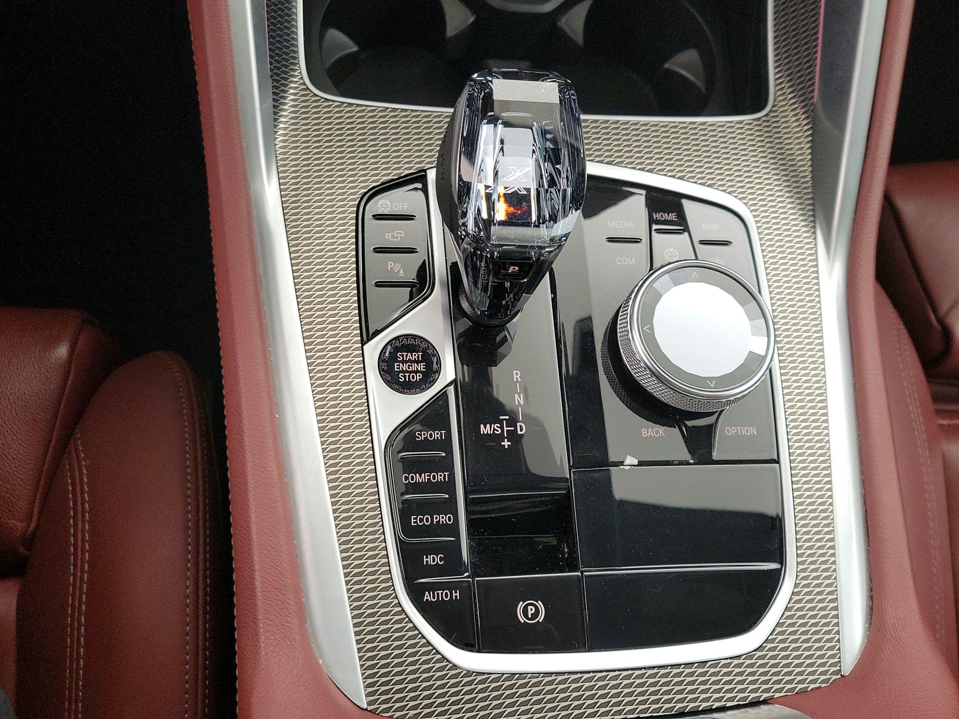 Thumbnail: 2022 BMW X6 - 18