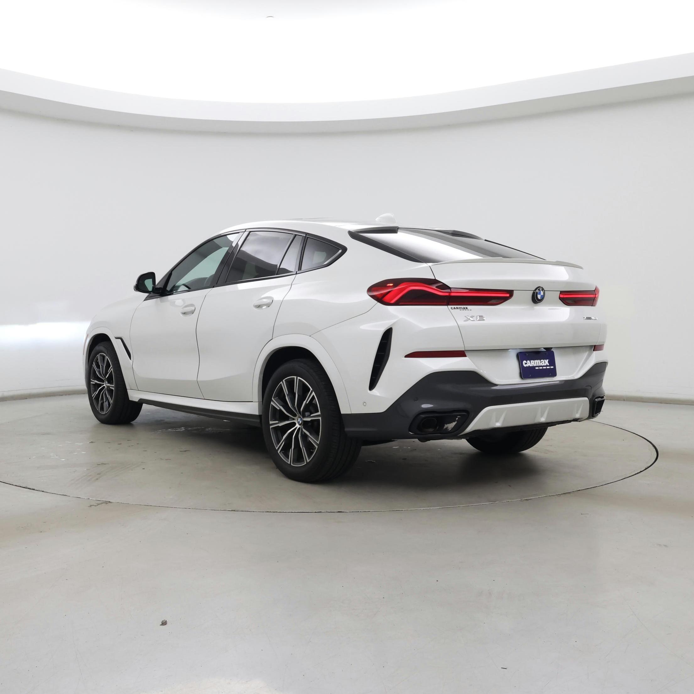 Thumbnail: 2022 BMW X6 - 2