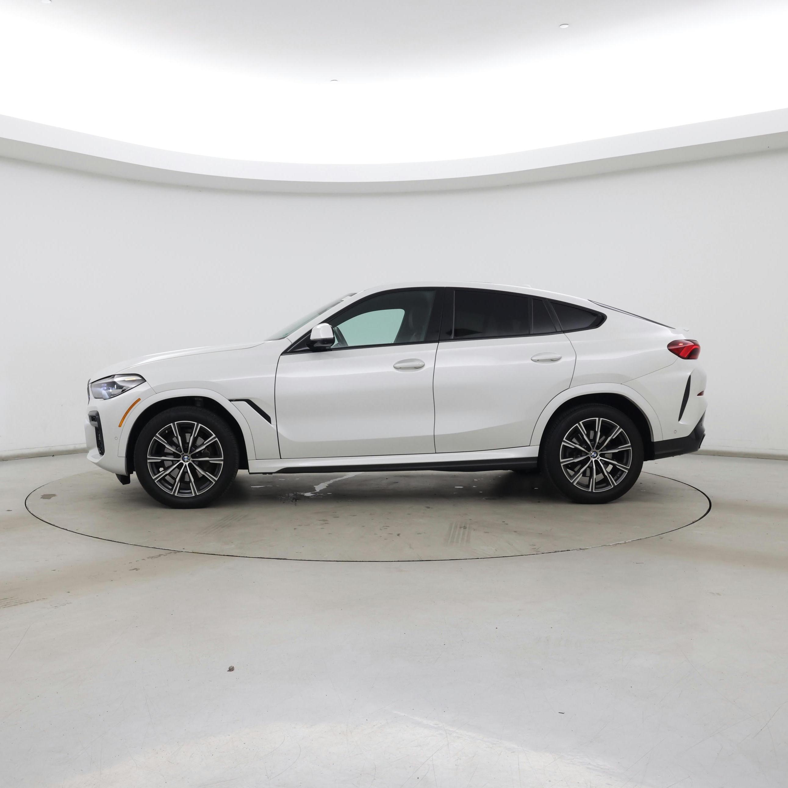 Thumbnail: 2022 BMW X6 - 3