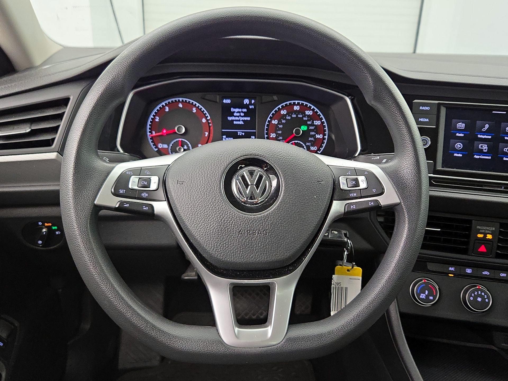 Thumbnail: 2021 Volkswagen Jetta - 10