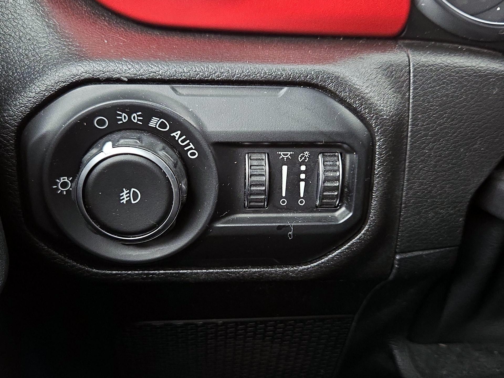 Thumbnail: 2020 Jeep Wrangler - 13