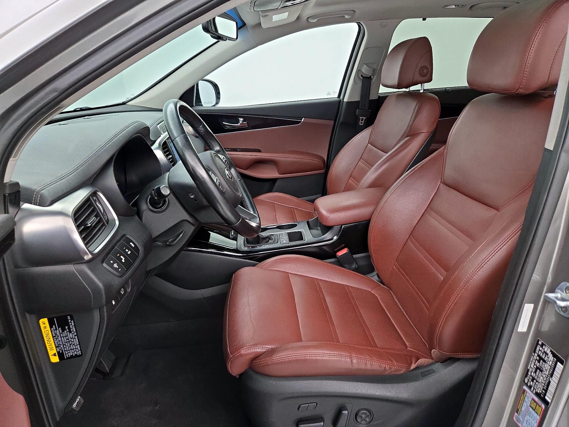 Thumbnail: 2017 Kia Sorento - 11