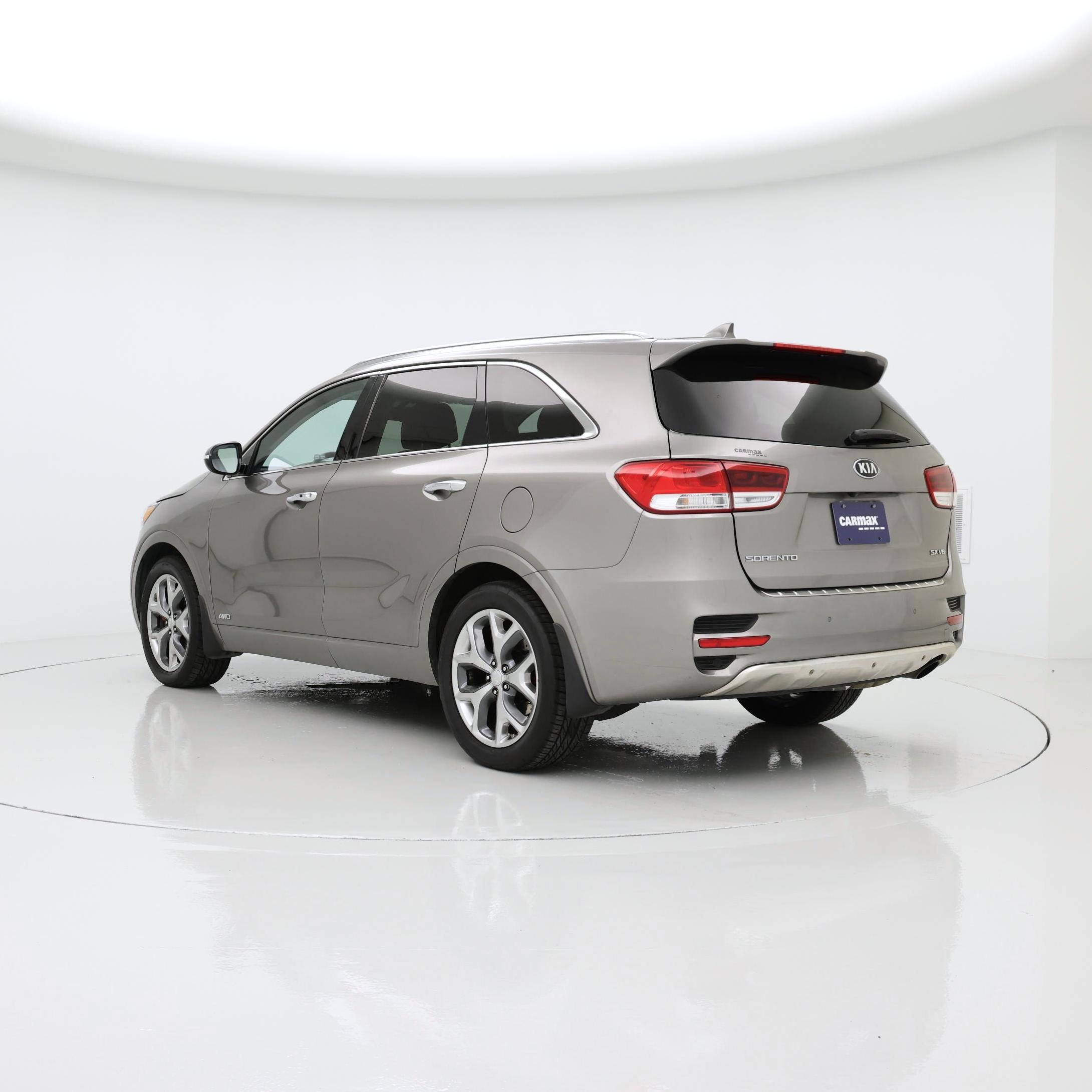 Thumbnail: 2017 Kia Sorento - 2