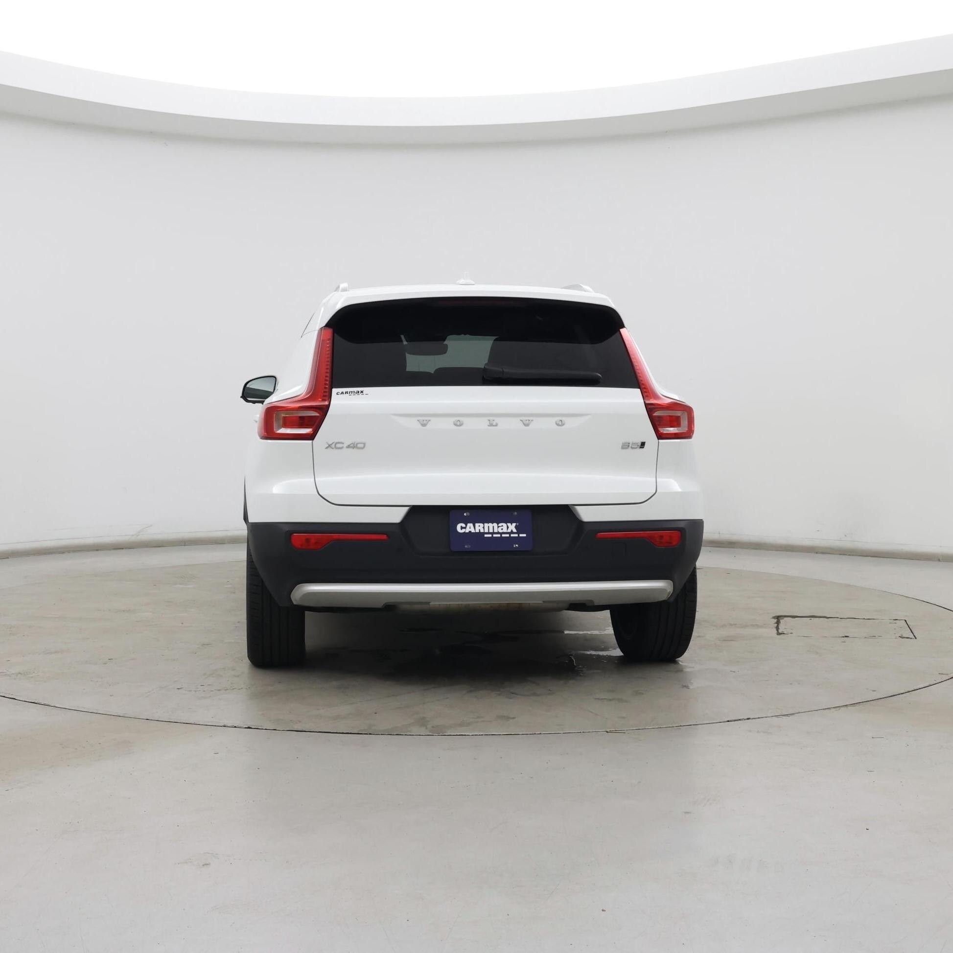 Thumbnail: 2023 Volvo XC40 - 6