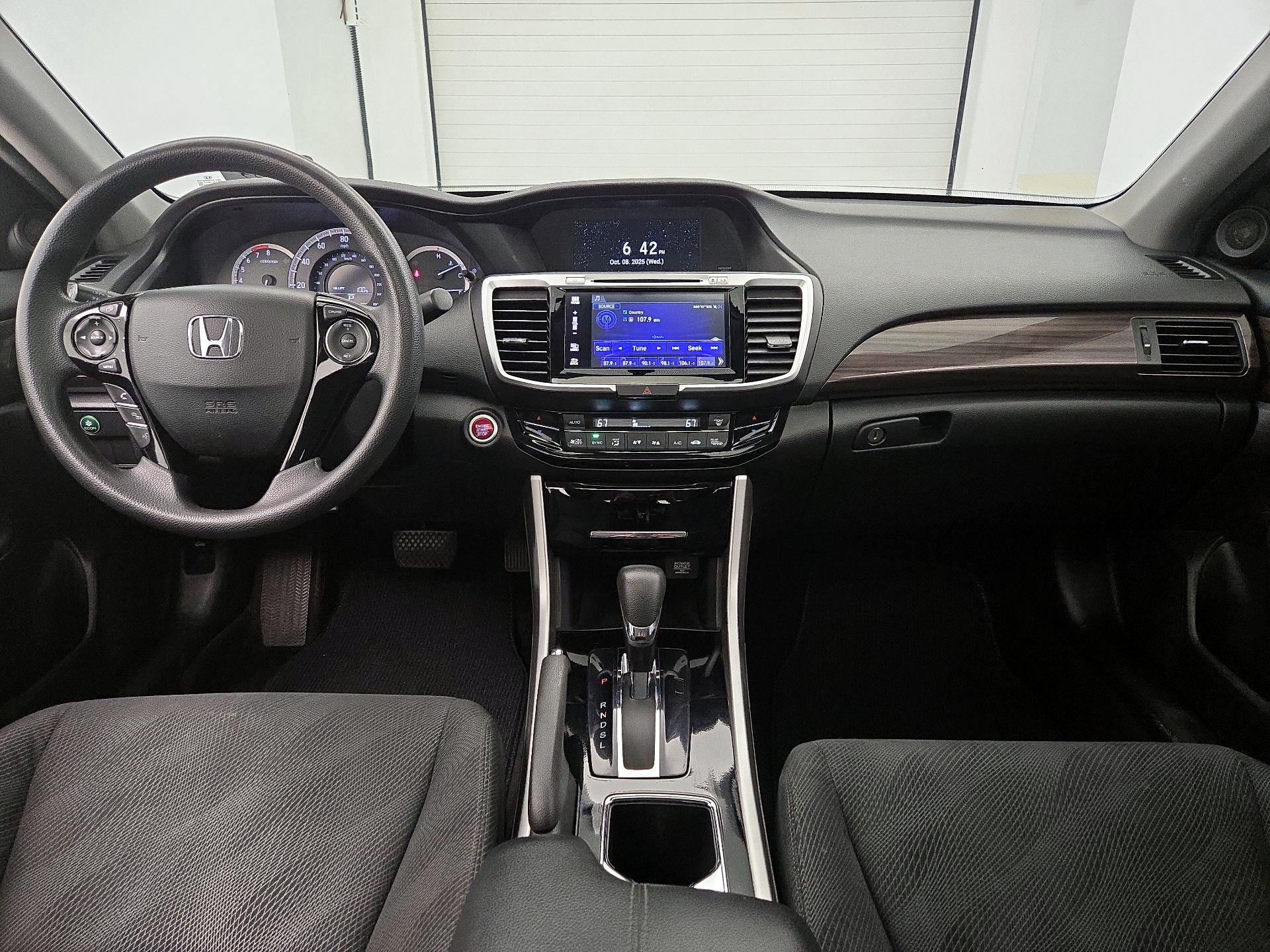 Thumbnail: 2016 Honda Accord - 9