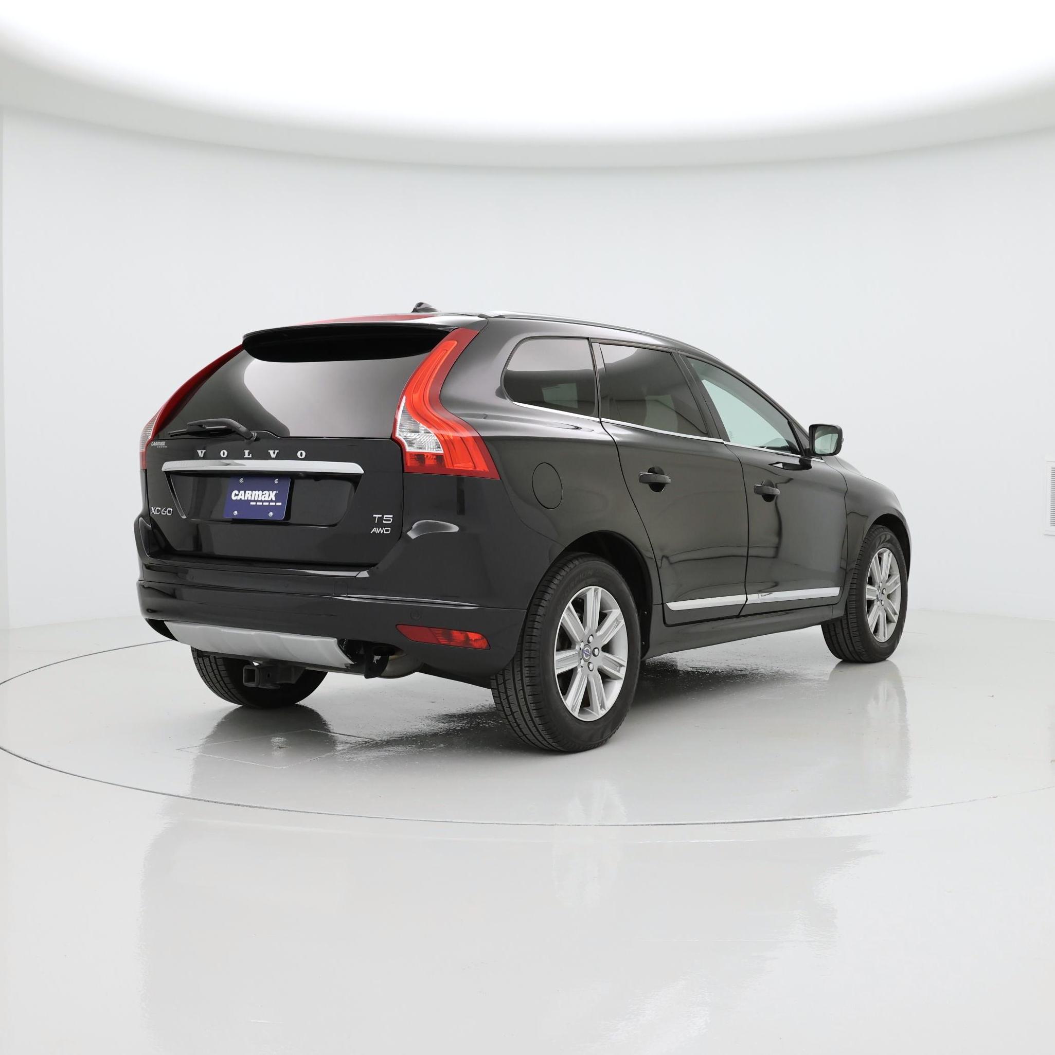 Thumbnail: 2017 Volvo XC60 - 8