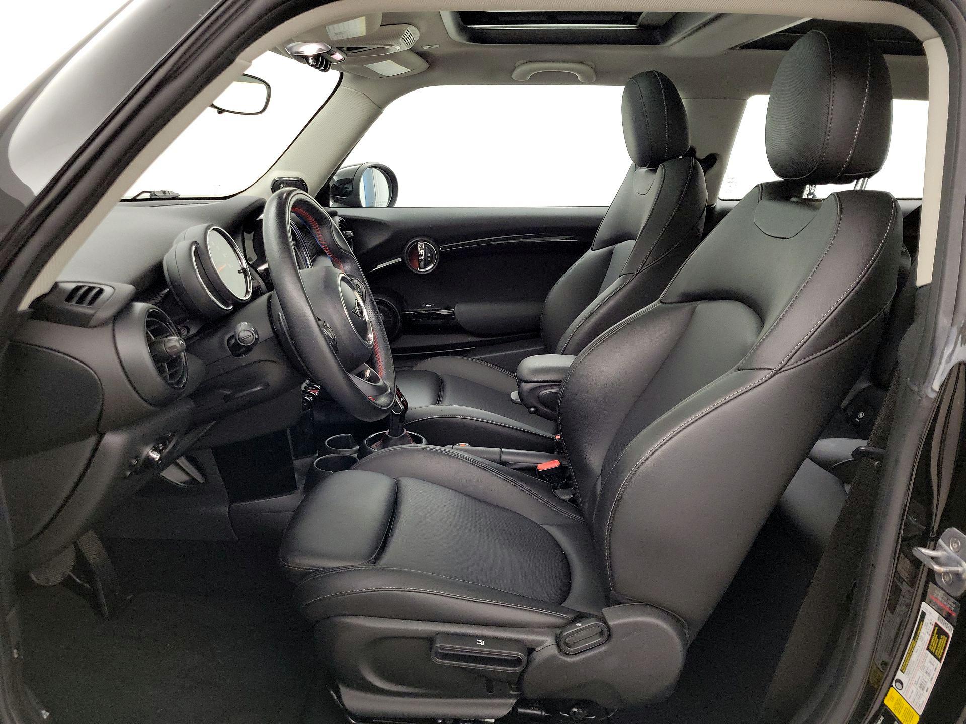 Thumbnail: 2020 MINI Cooper Hardtop - 11