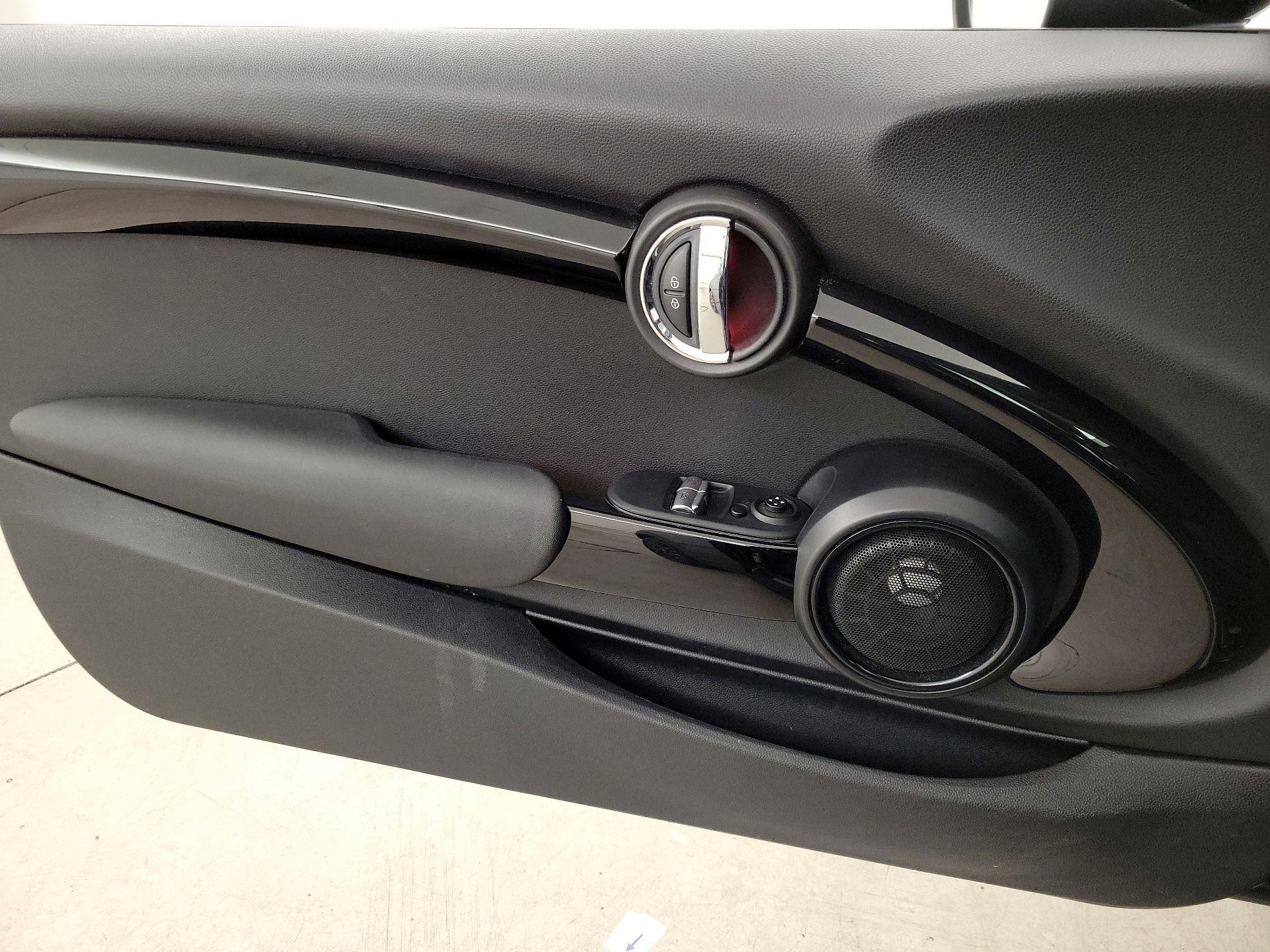 Thumbnail: 2020 MINI Cooper Hardtop - 12