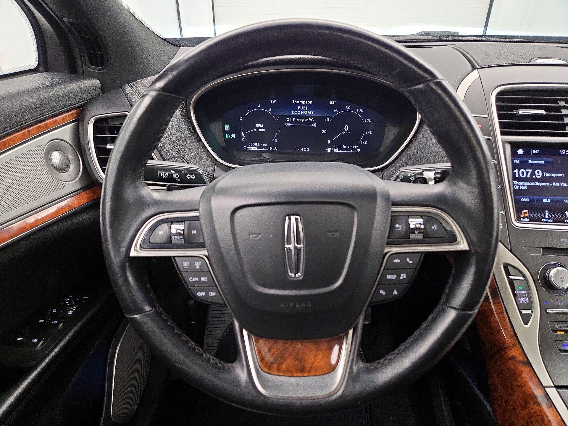 Thumbnail: 2019 Lincoln Nautilus - 10