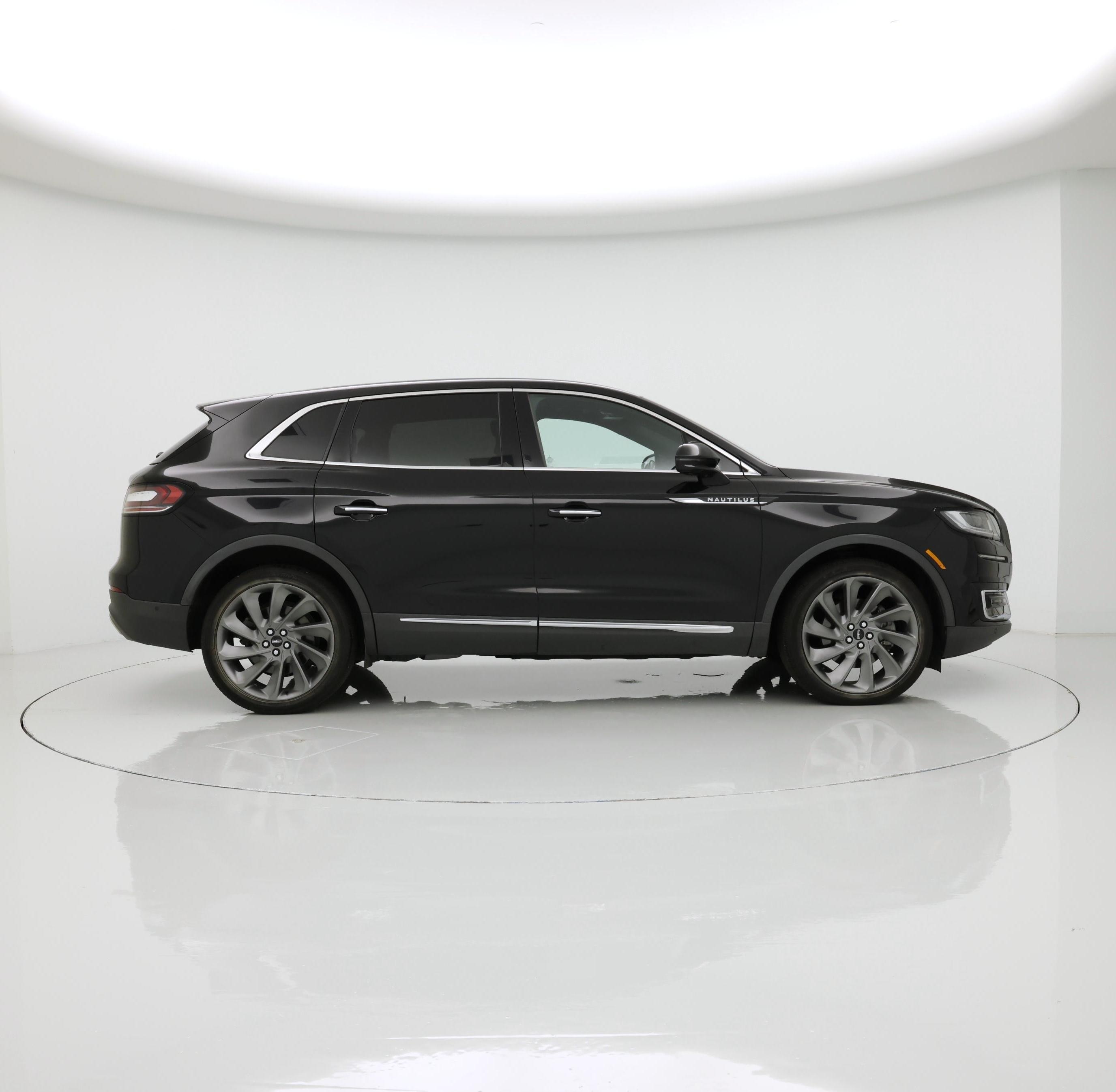 Thumbnail: 2019 Lincoln Nautilus - 7